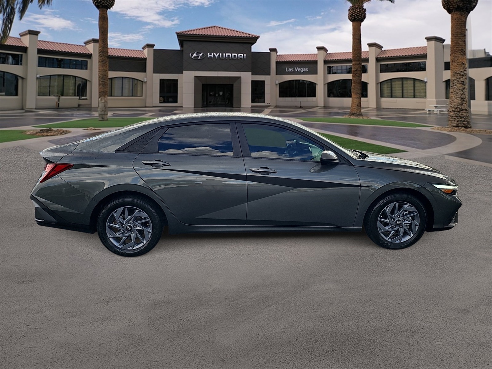 Thumbnail: 2024 Hyundai Elantra - 9