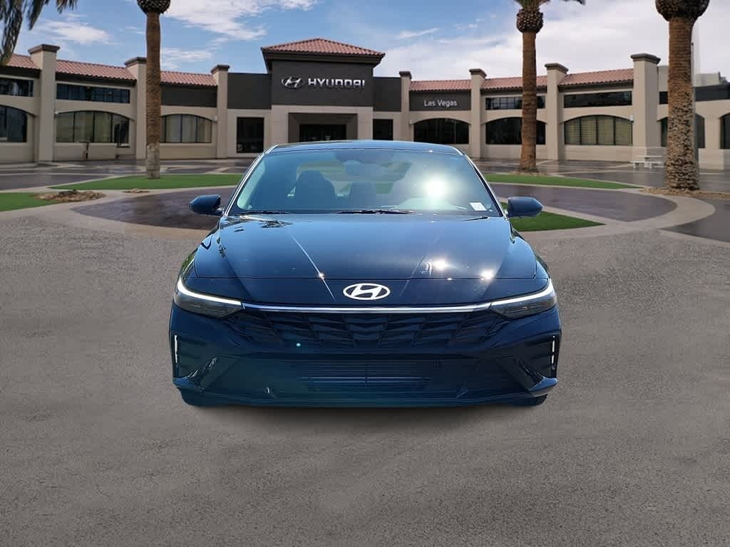 New 2025 Hyundai Elantra SEL Sport Sedan