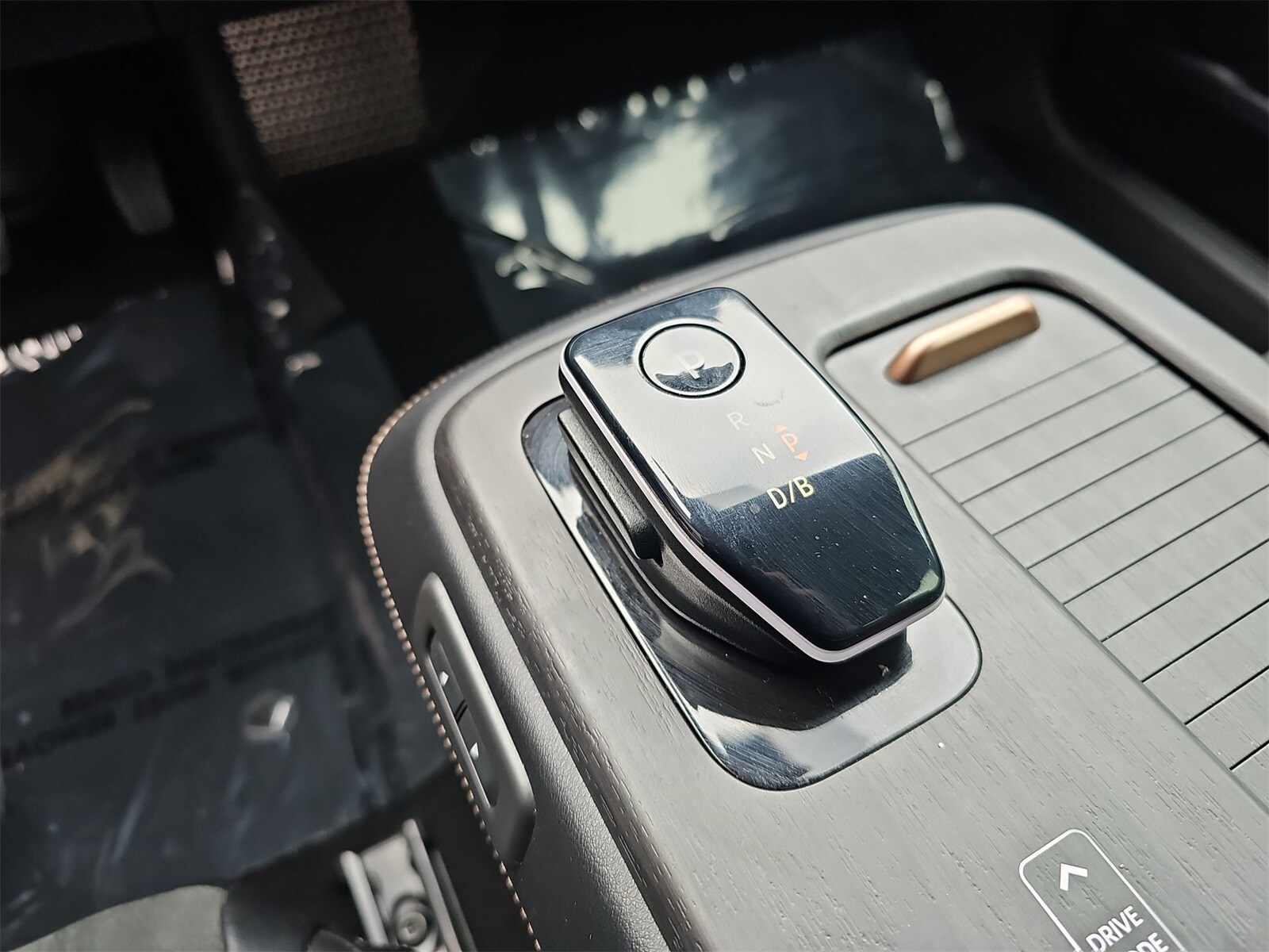 Thumbnail: 2023 Nissan Ariya - 21