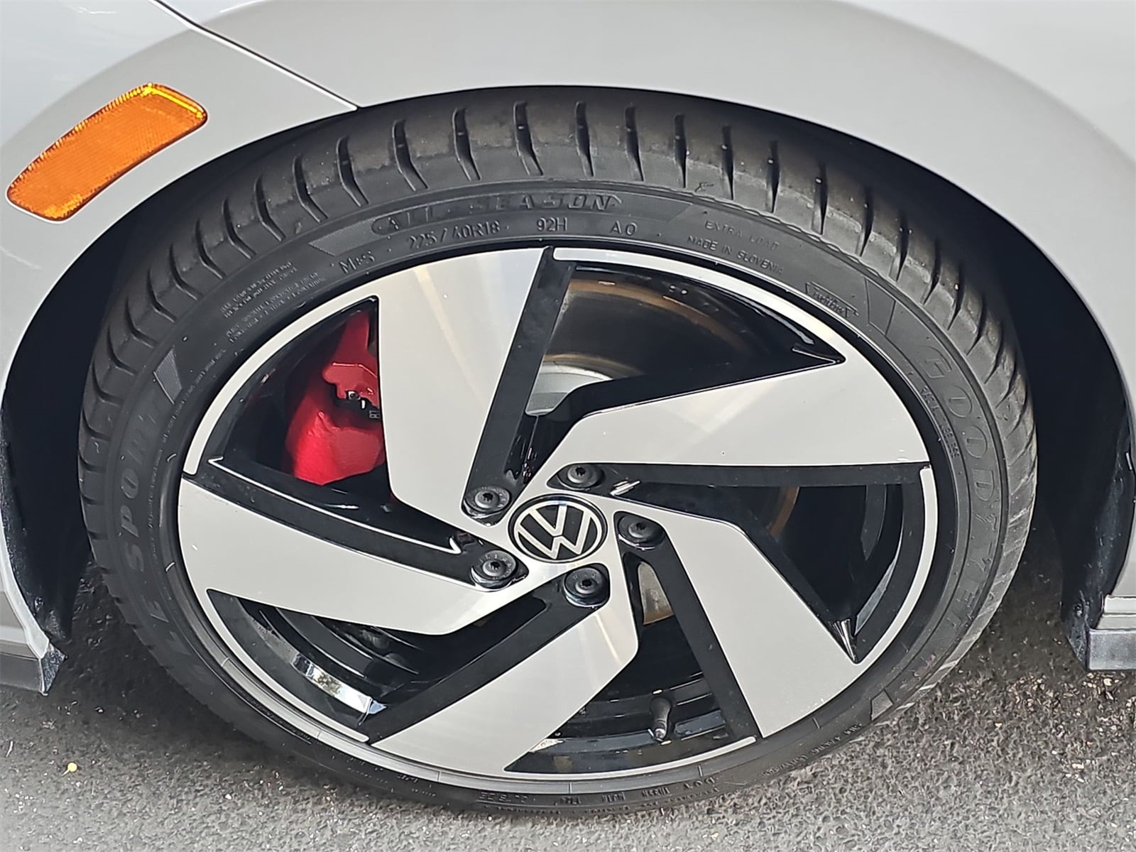 Thumbnail: 2024 Volkswagen Golf - 12