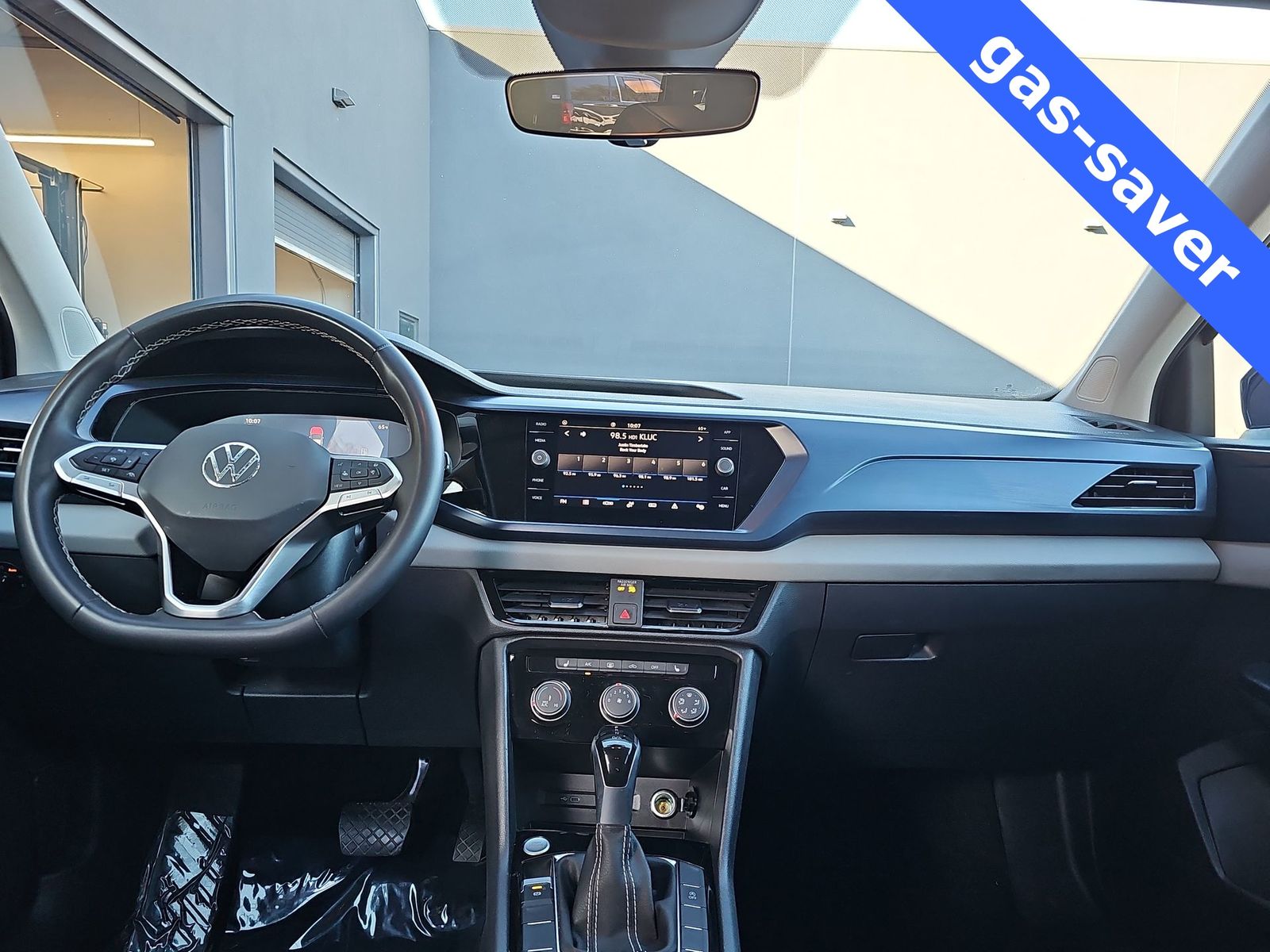 Thumbnail: 2023 Volkswagen Taos - 14