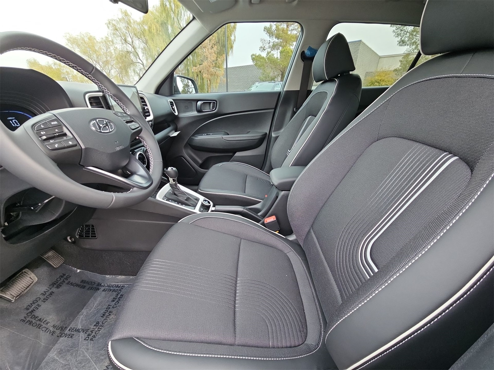 Thumbnail: 2025 Hyundai Venue - 15