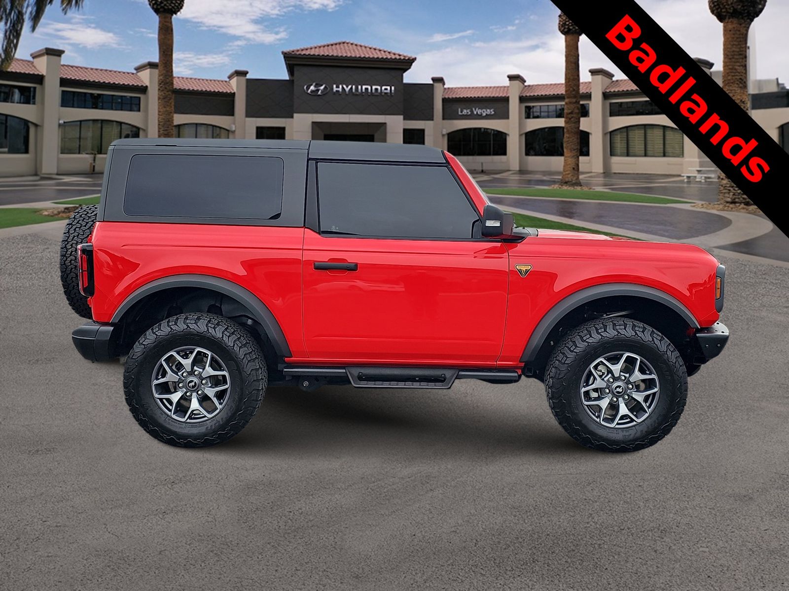 Thumbnail: 2023 Ford Bronco - 9