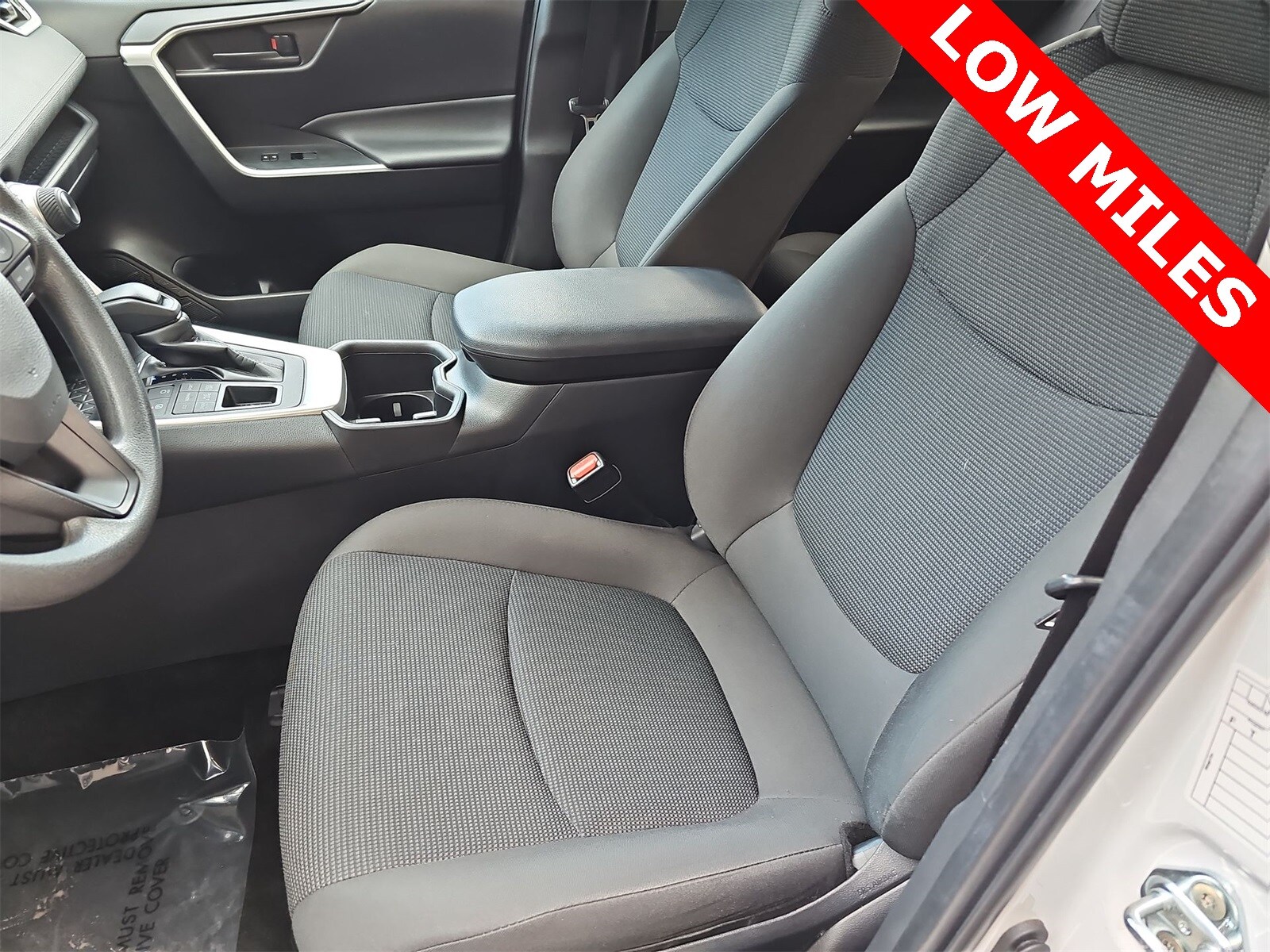 Thumbnail: 2024 Toyota RAV4 - 15