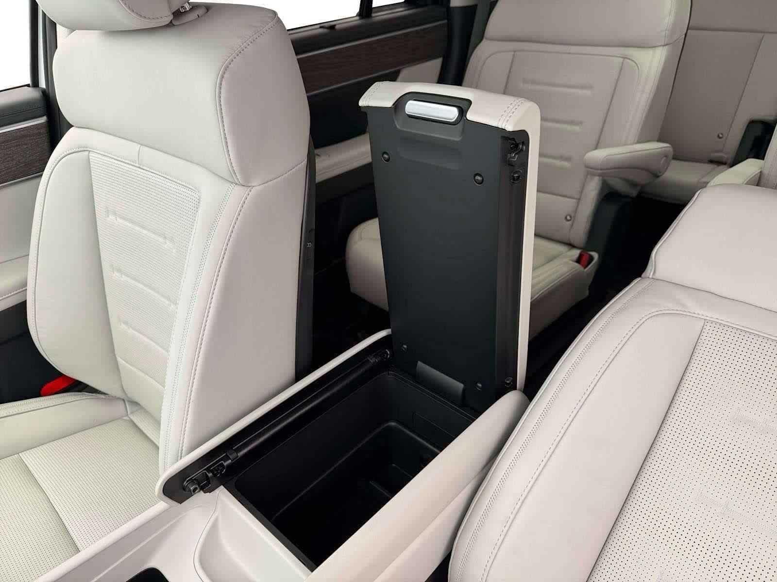 Thumbnail: 2026 Hyundai Santa Fe - 15