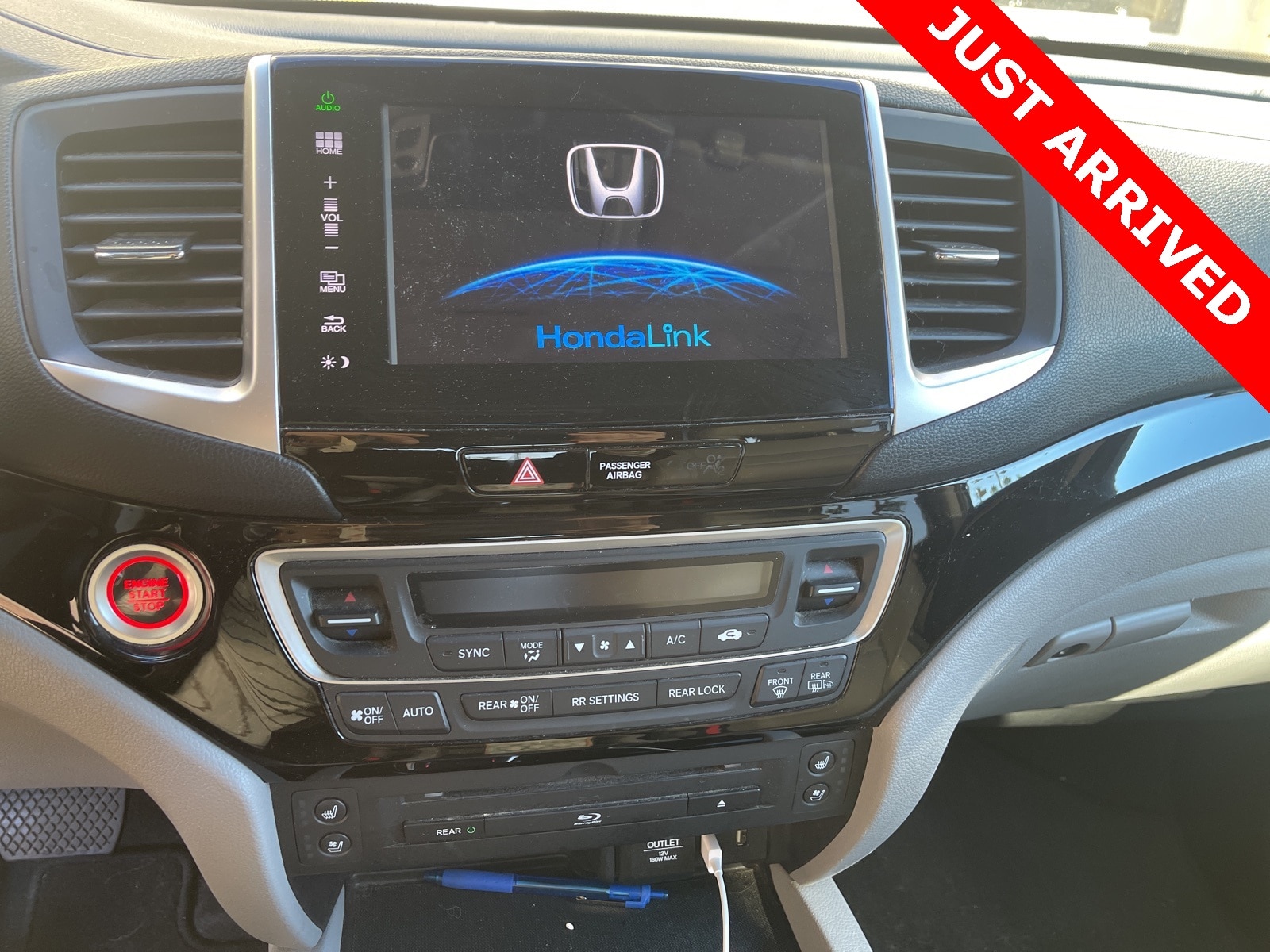 Thumbnail: 2016 Honda Pilot - 6