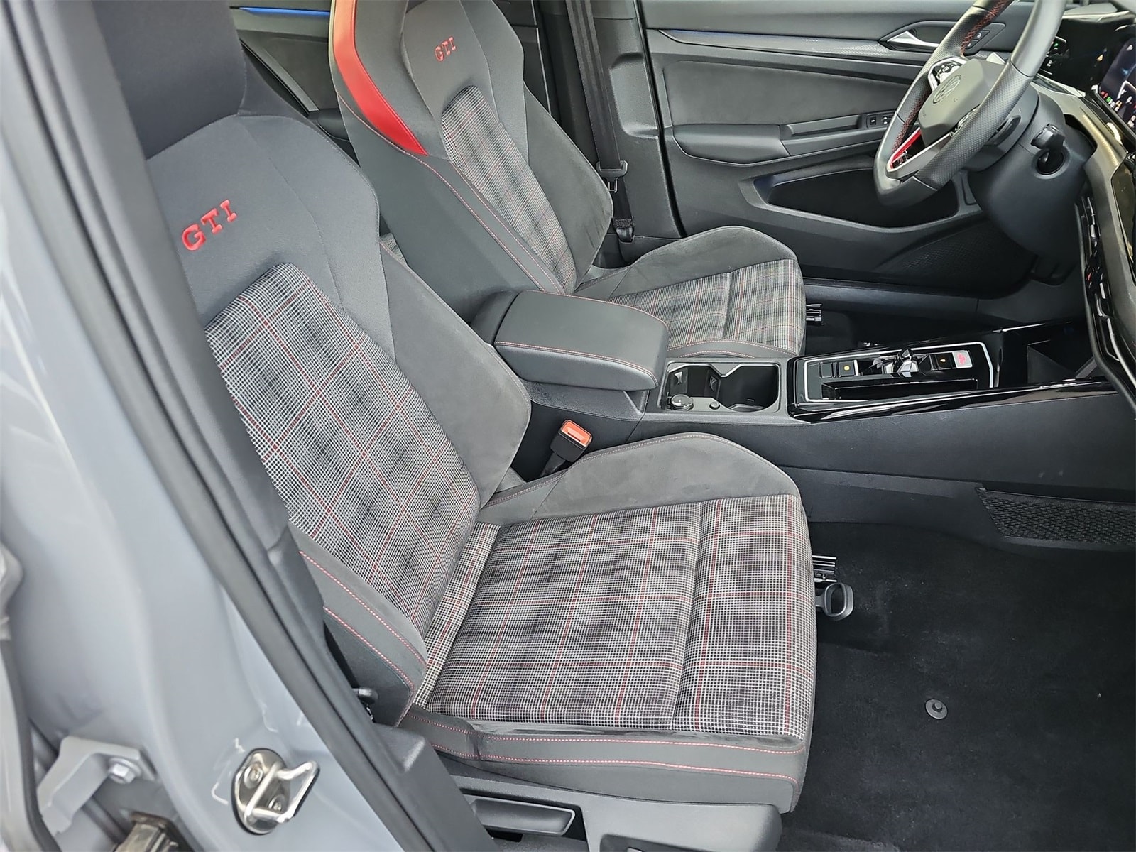 Thumbnail: 2024 Volkswagen Golf - 18