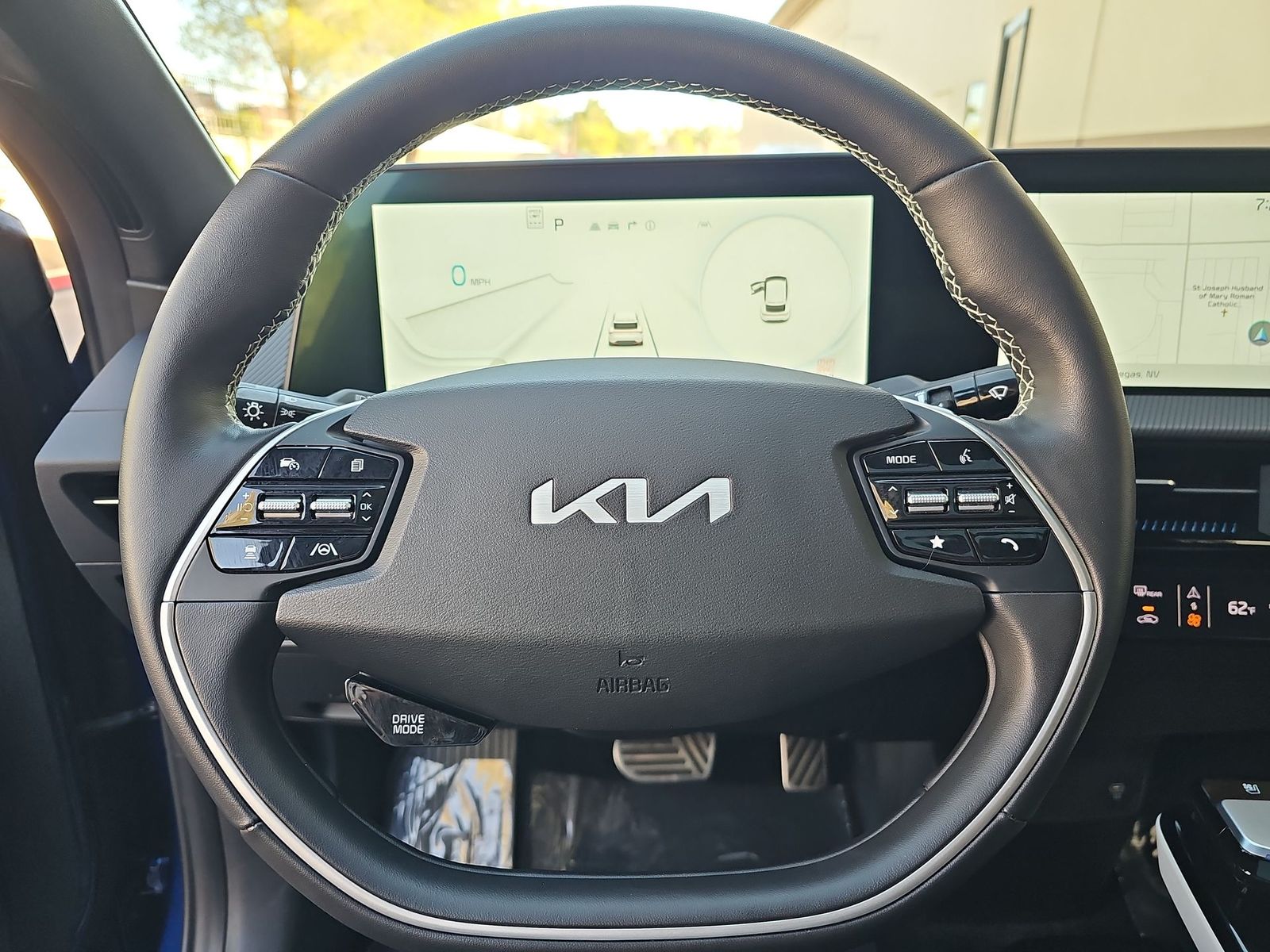 Thumbnail: 2023 Kia EV6 - 19