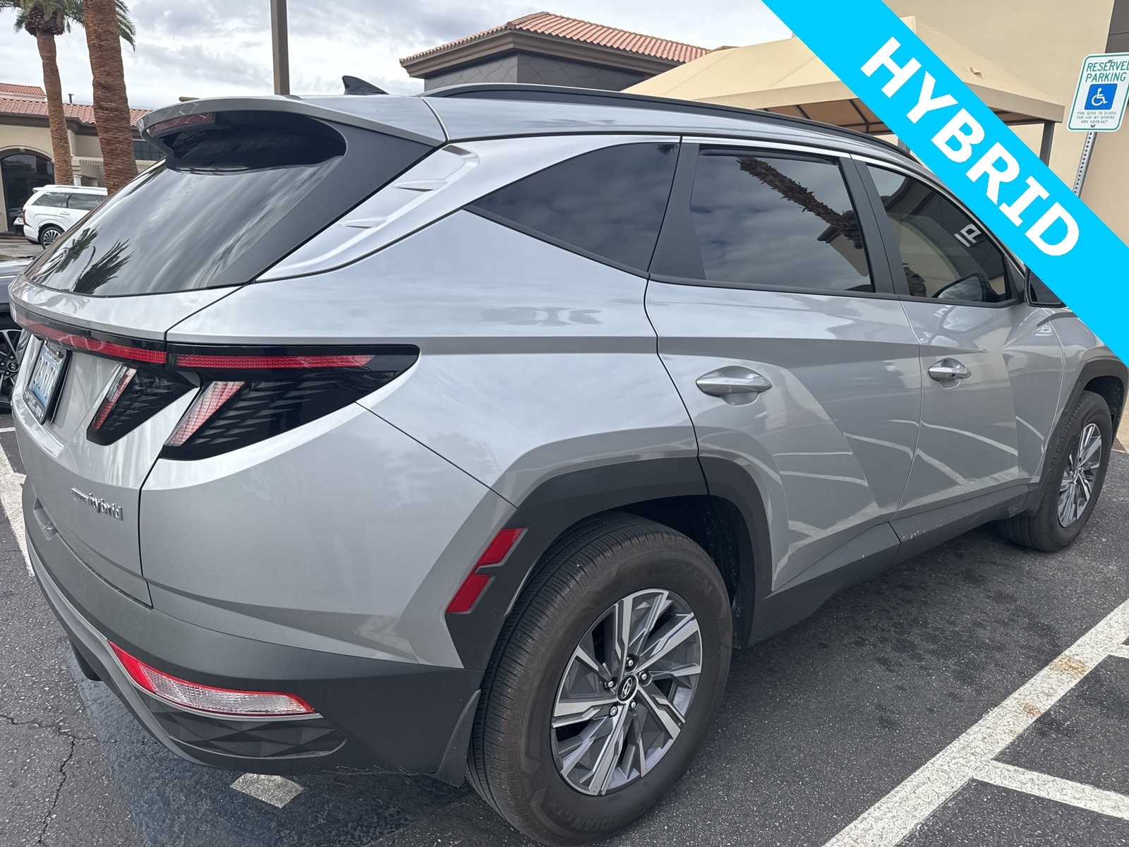 Thumbnail: 2022 Hyundai Tucson - 5