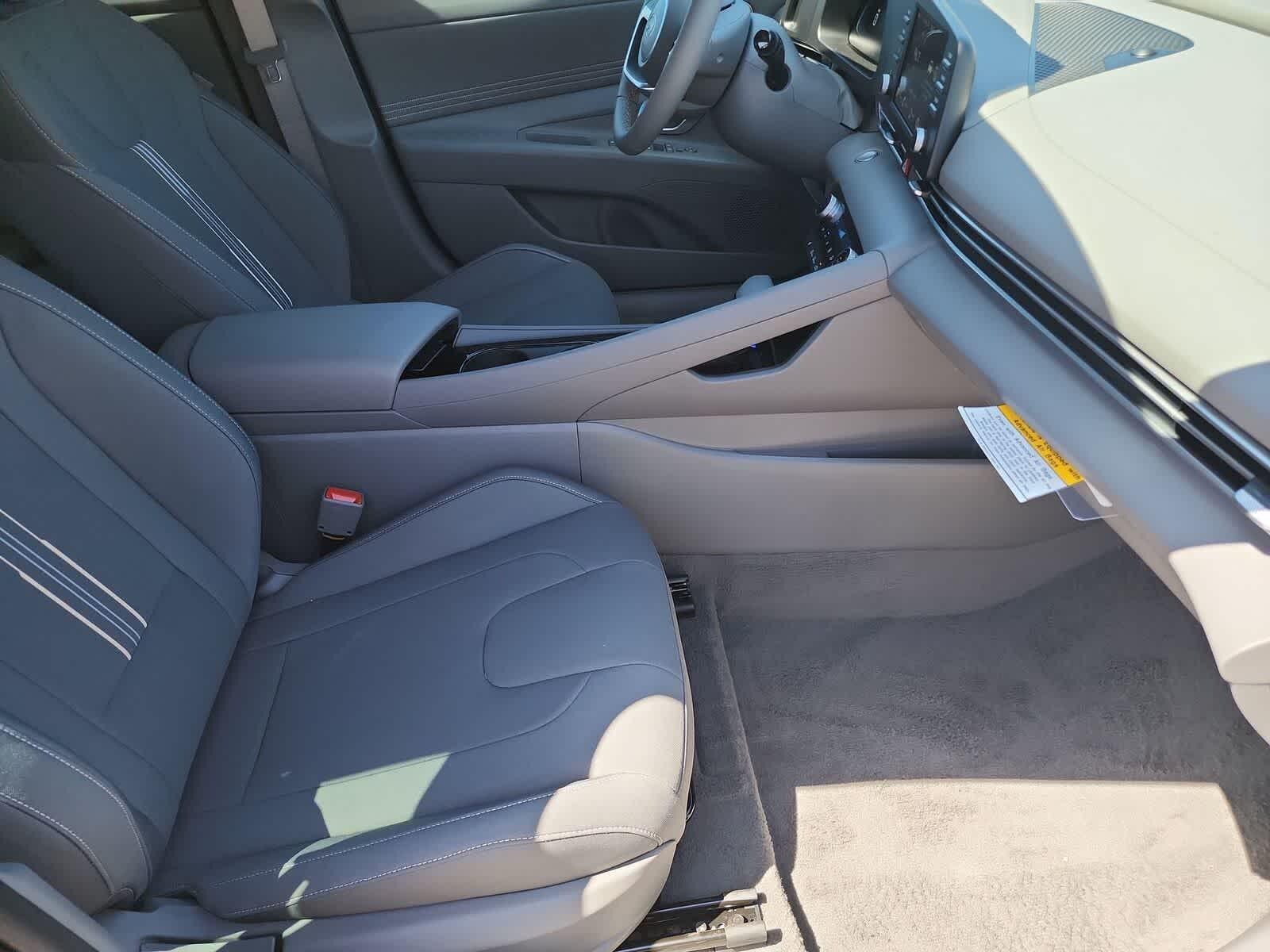 Thumbnail: 2026 Hyundai Elantra - 18