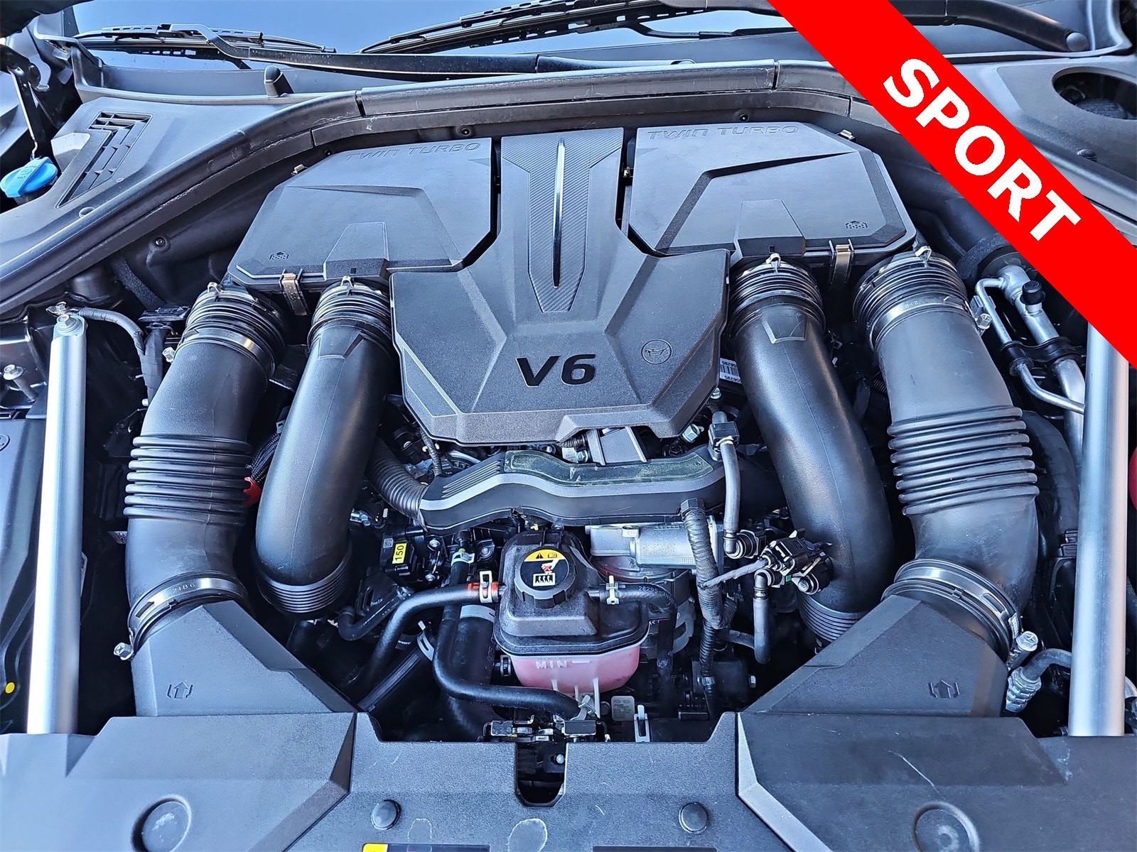 Thumbnail: 2022 Genesis GV70 - 13