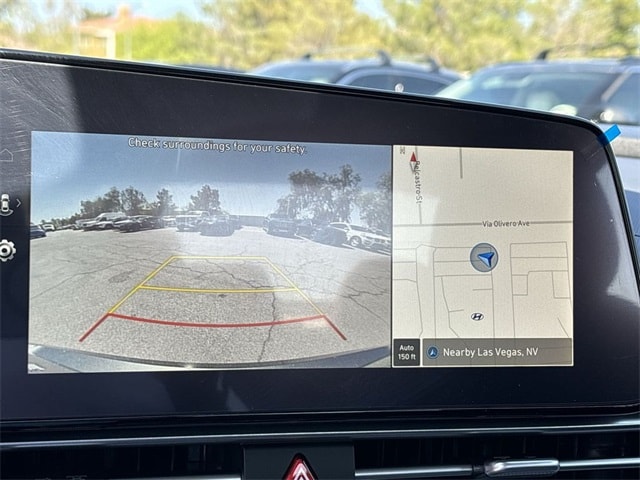 Thumbnail: 2024 Hyundai Elantra - 32