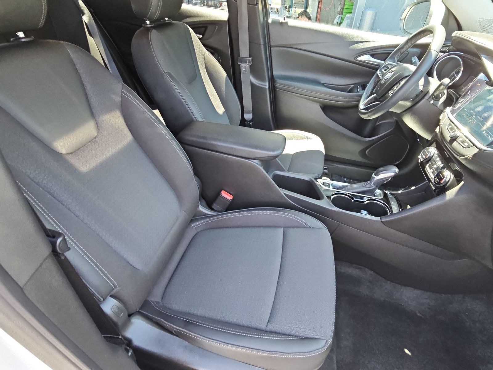Thumbnail: 2021 Buick Encore GX - 19