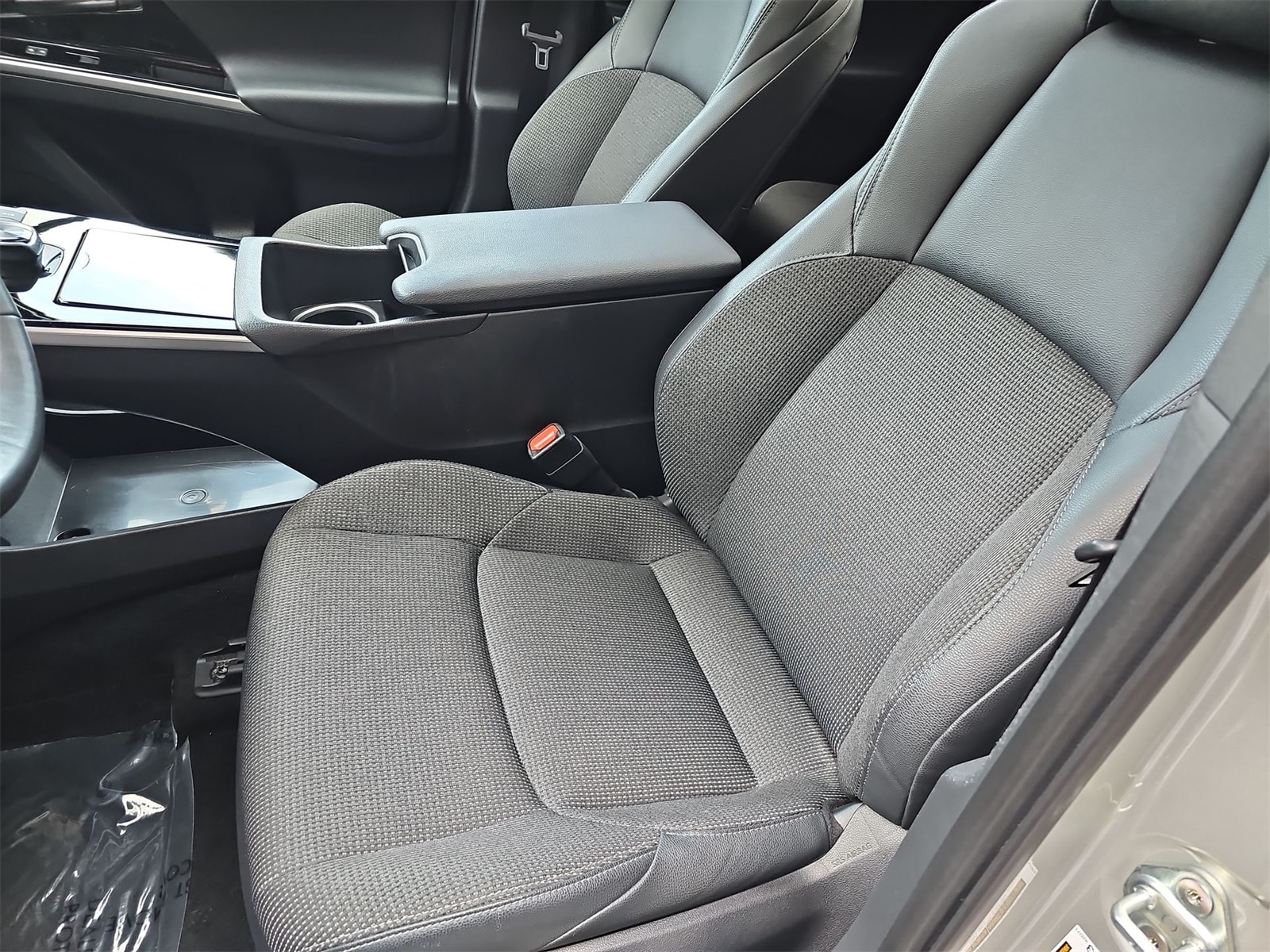 Thumbnail: 2024 Toyota bZ4X - 15