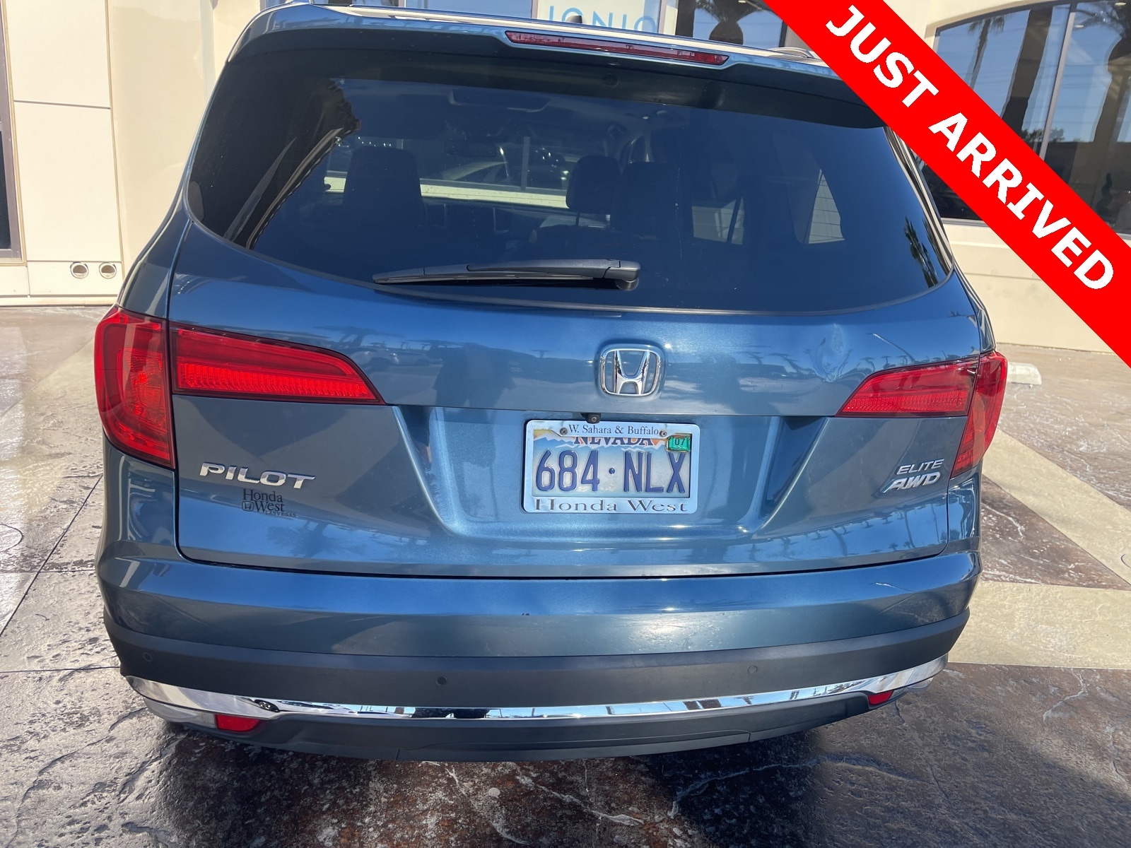 Thumbnail: 2016 Honda Pilot - 4