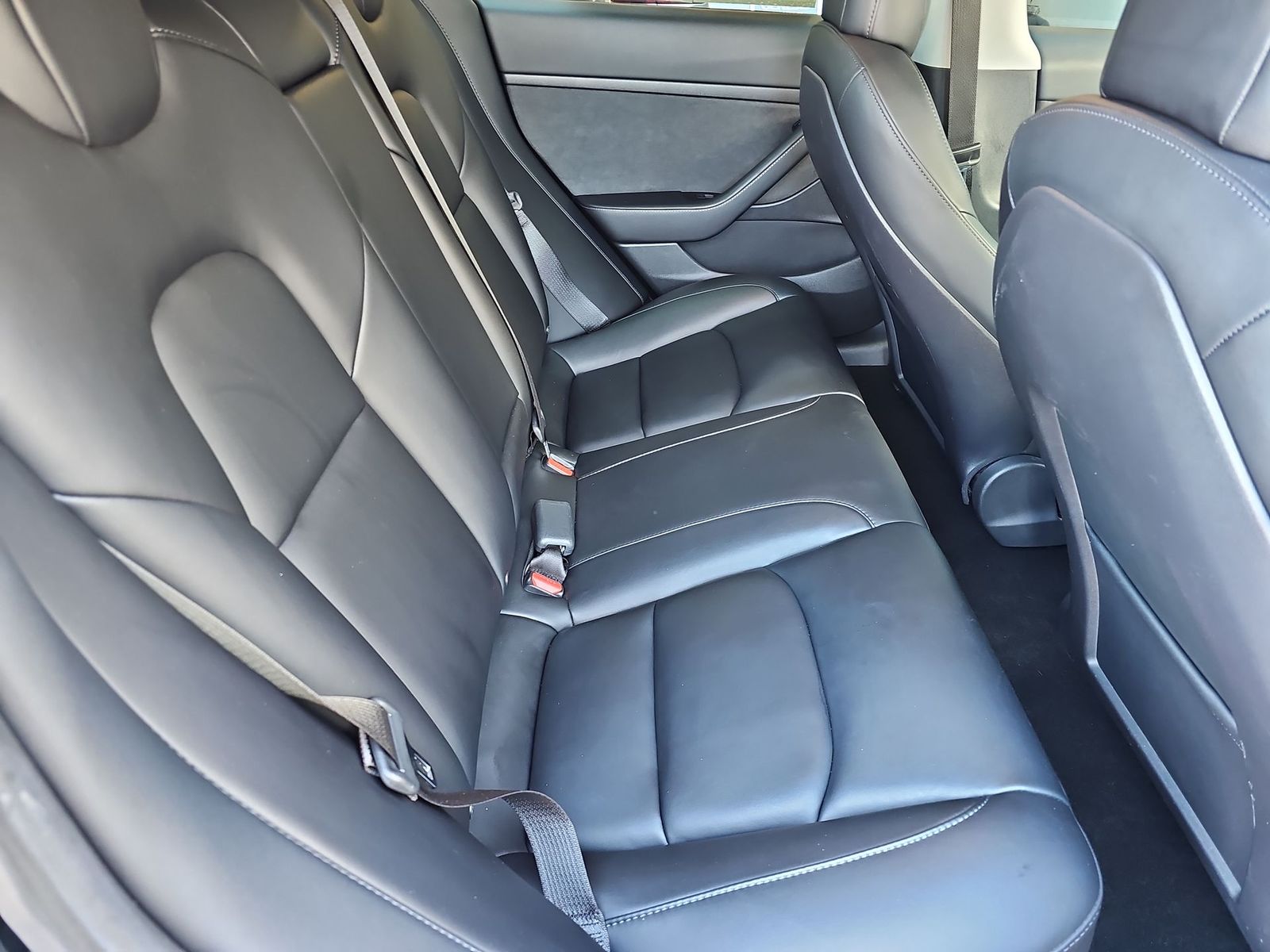 Thumbnail: 2021 Tesla Model 3 - 17