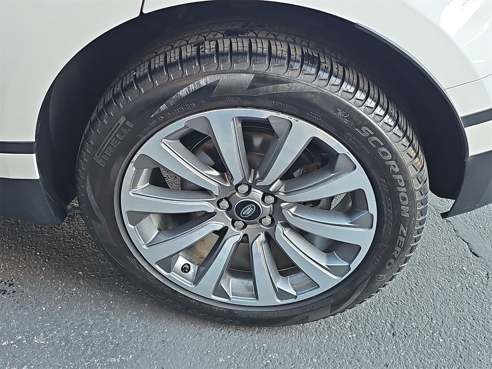 Thumbnail: 2020 Land Rover Range Rover Velar - 12