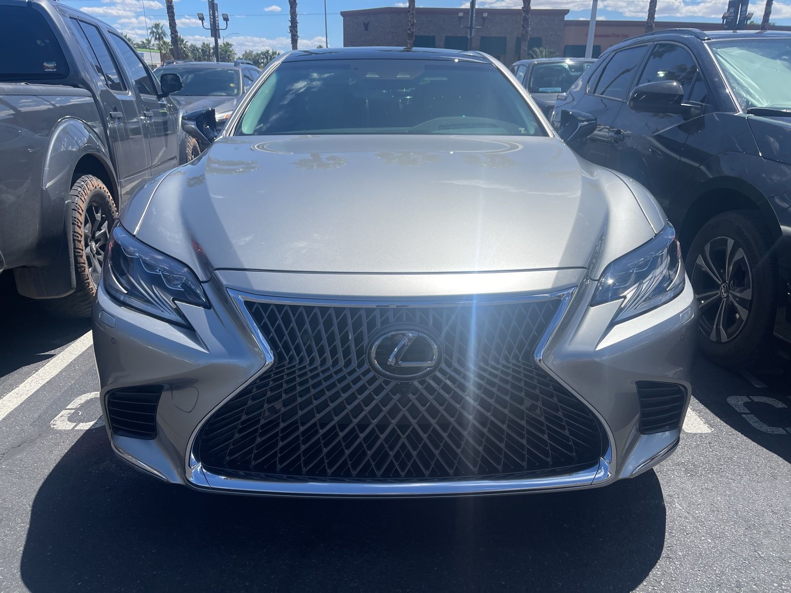 Thumbnail: 2019 Lexus LS - 1