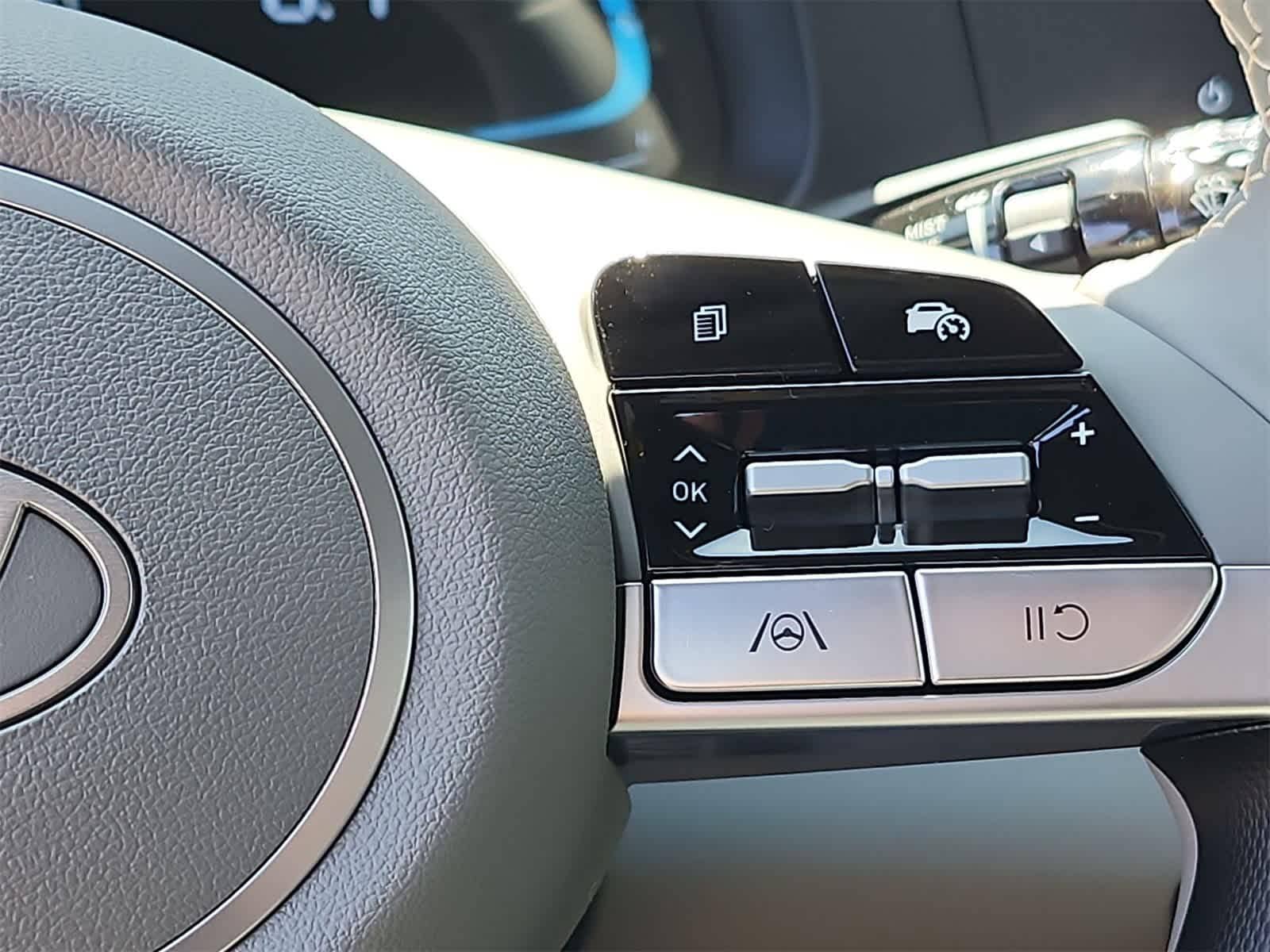 Thumbnail: 2025 Hyundai Elantra - 27