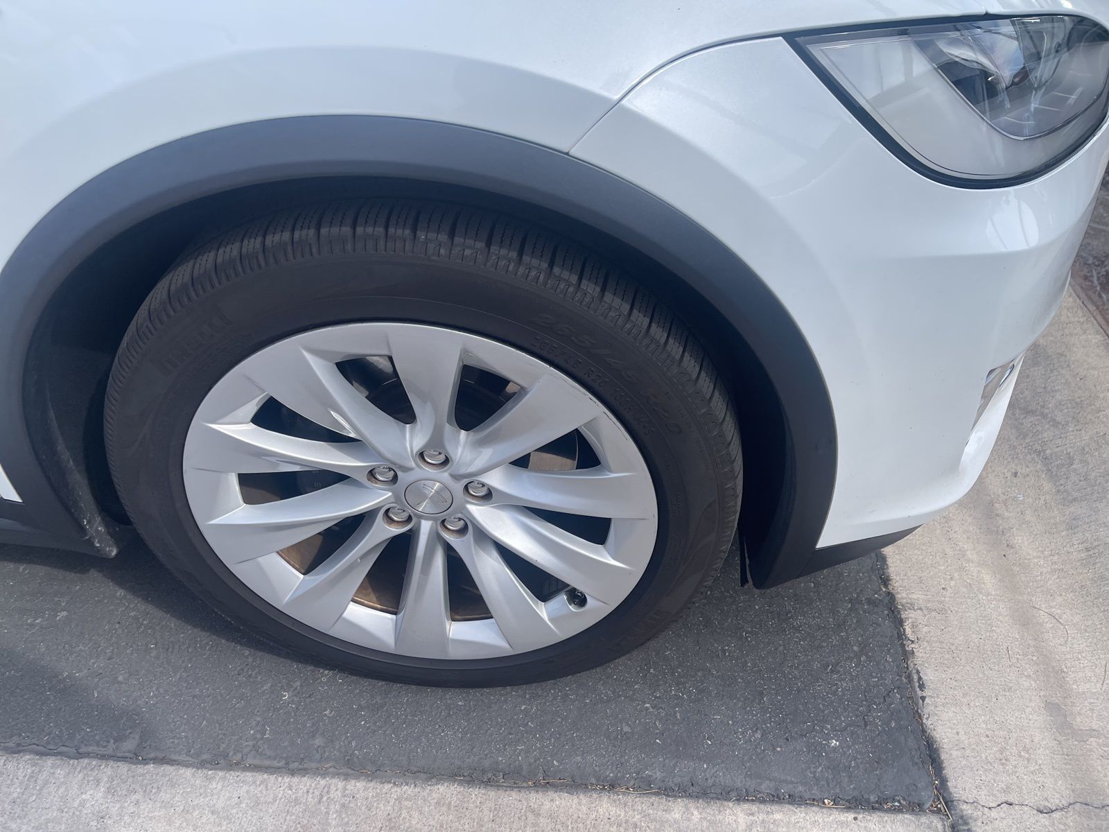 Thumbnail: 2020 Tesla Model X - 3