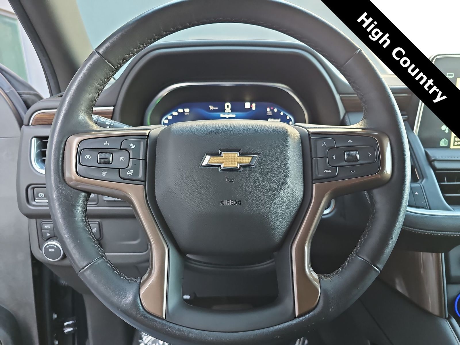 Thumbnail: 2022 Chevrolet Suburban - 19