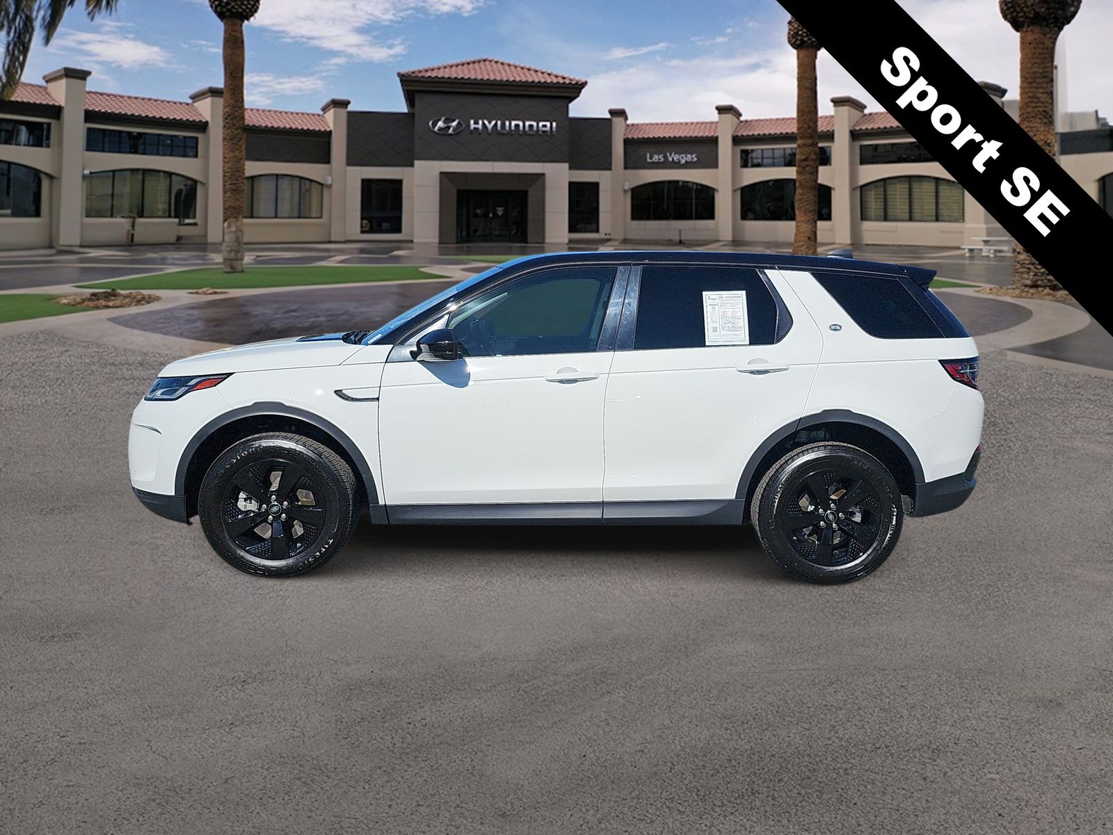 Thumbnail: 2020 Land Rover Discovery Sport - 5