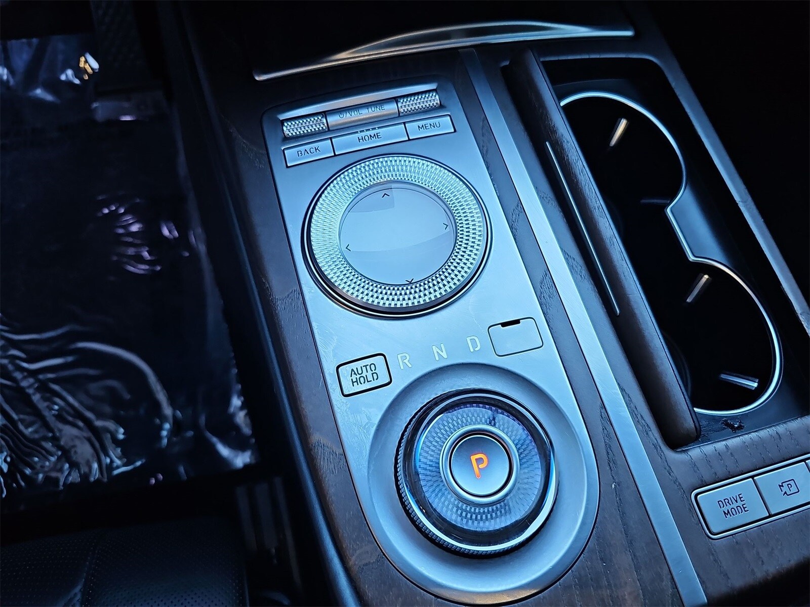 Thumbnail: 2021 Genesis G80 - 21