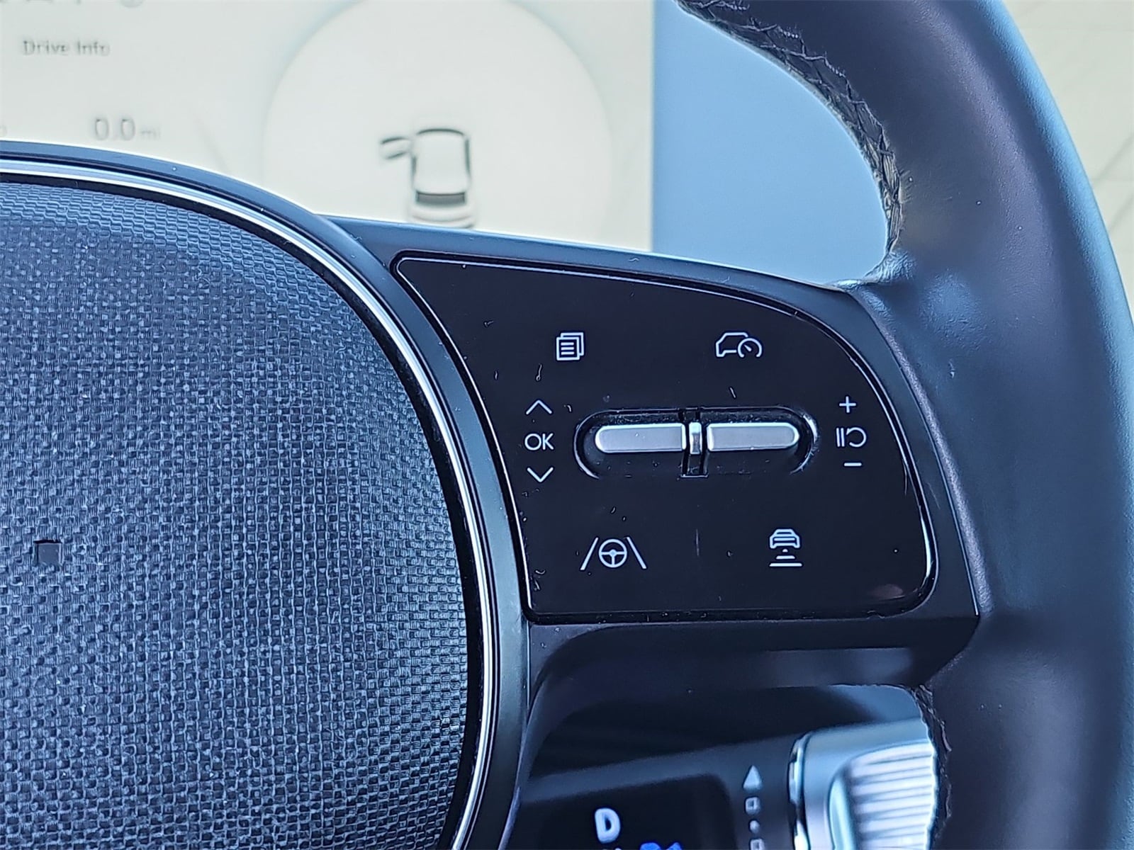 Thumbnail: 2022 Hyundai Ioniq 5 - 27