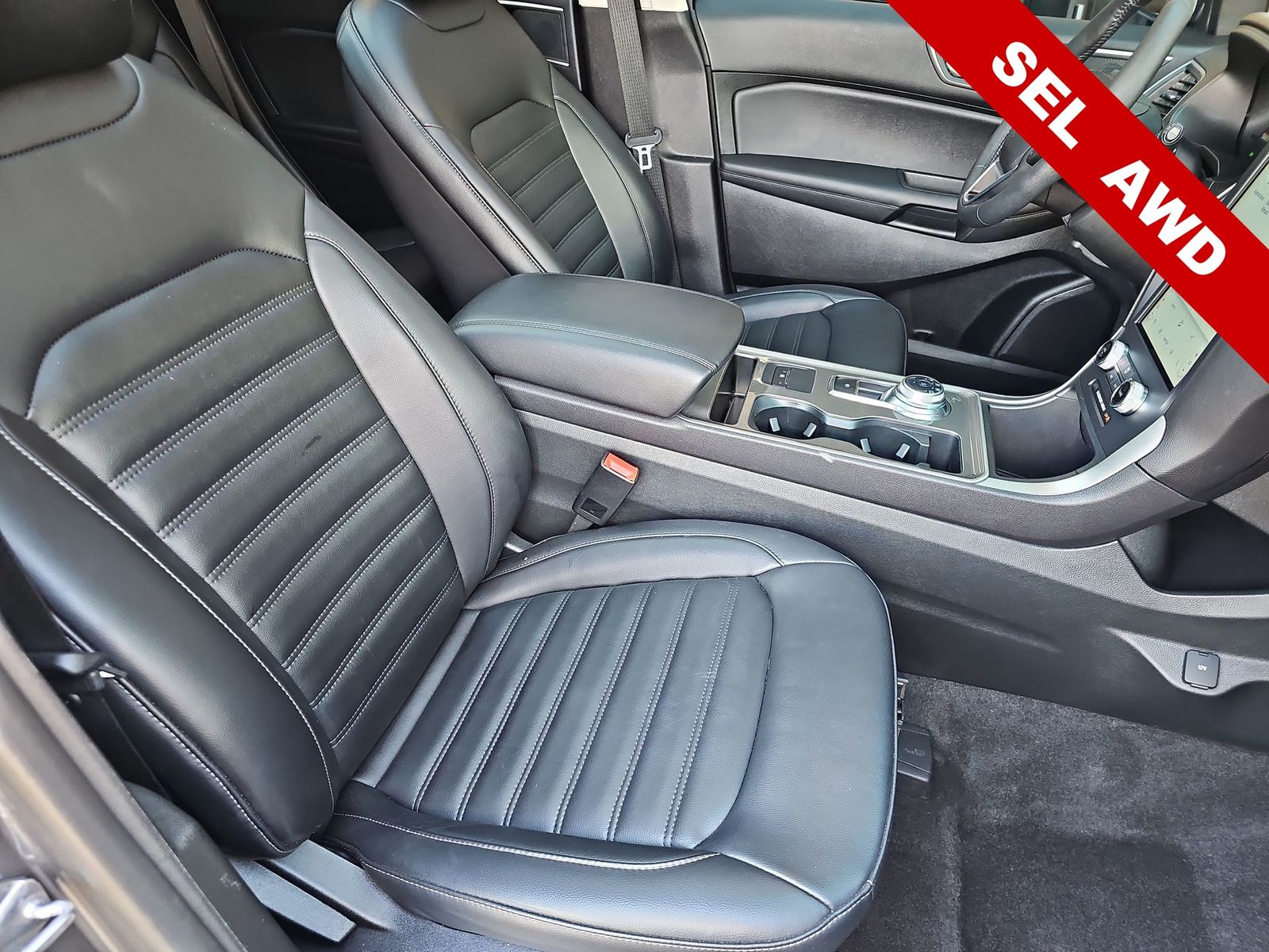 Thumbnail: 2024 Ford Edge - 18