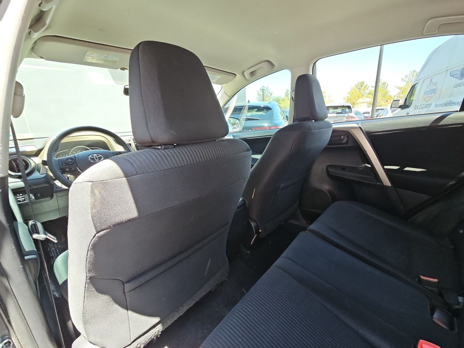 Thumbnail: 2014 Toyota RAV4 - 17