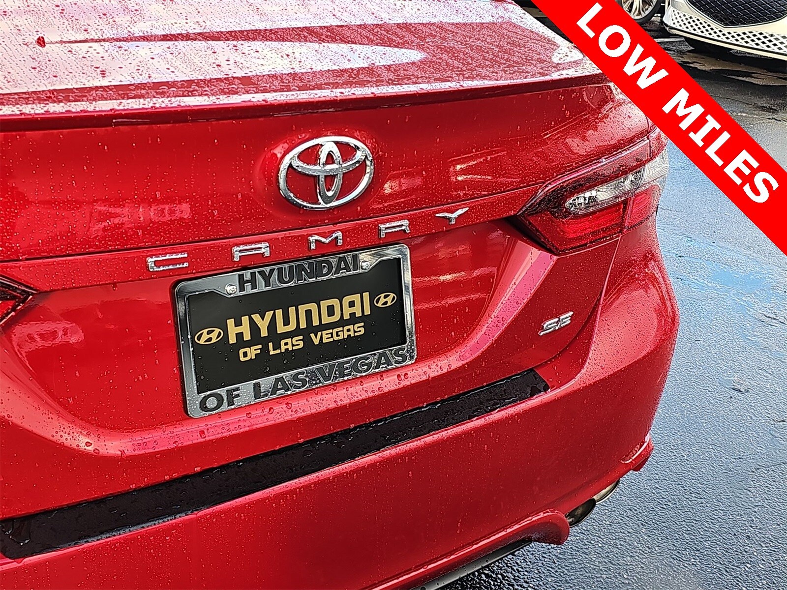 Thumbnail: 2023 Toyota Camry - 11