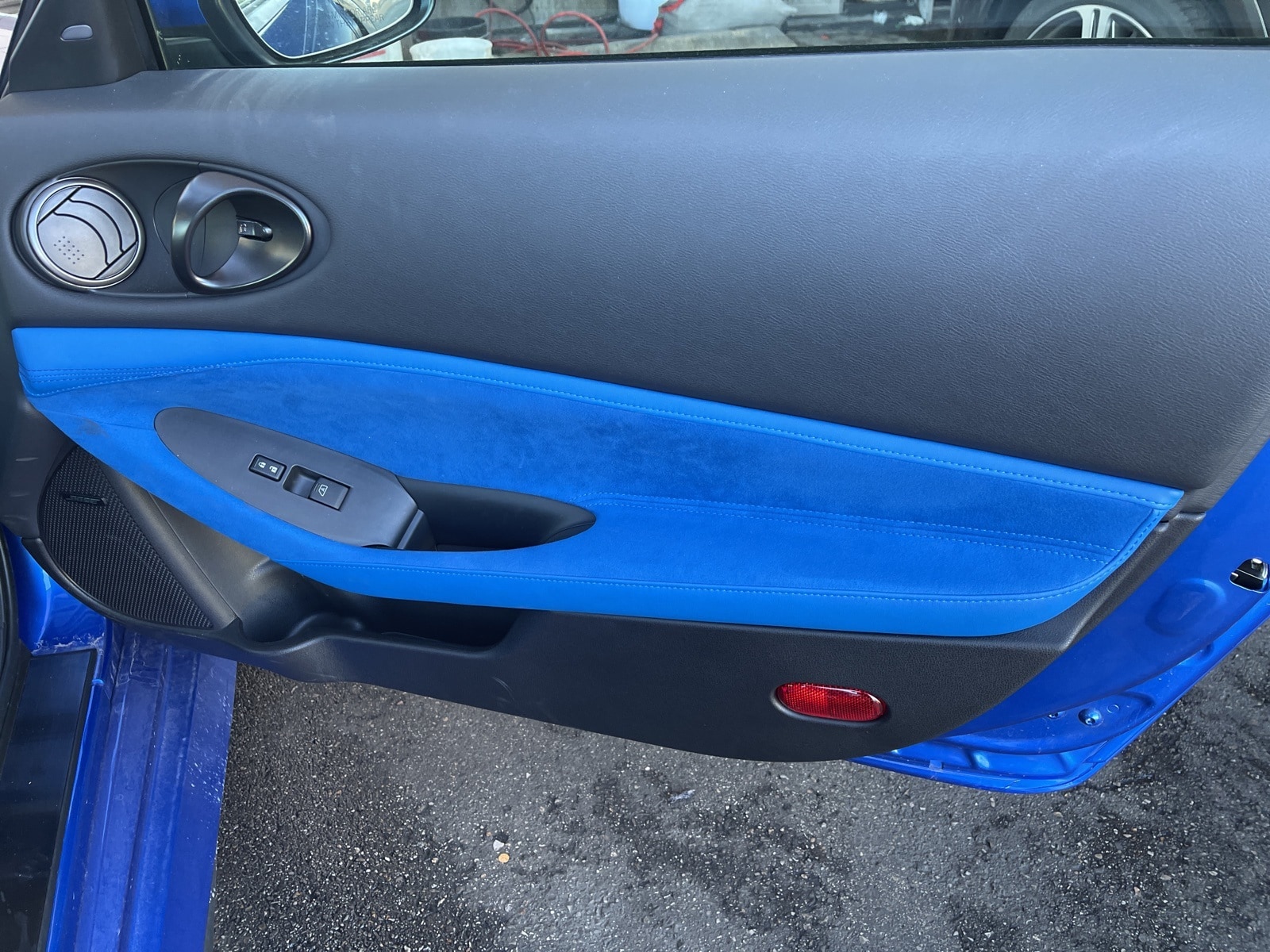 Thumbnail: 2025 Nissan Z - 9