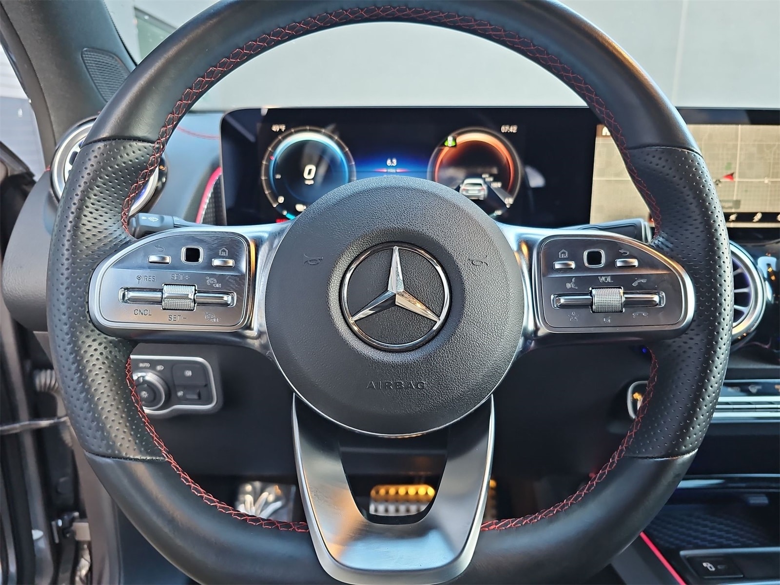 Thumbnail: 2022 Mercedes-Benz EQB - 19