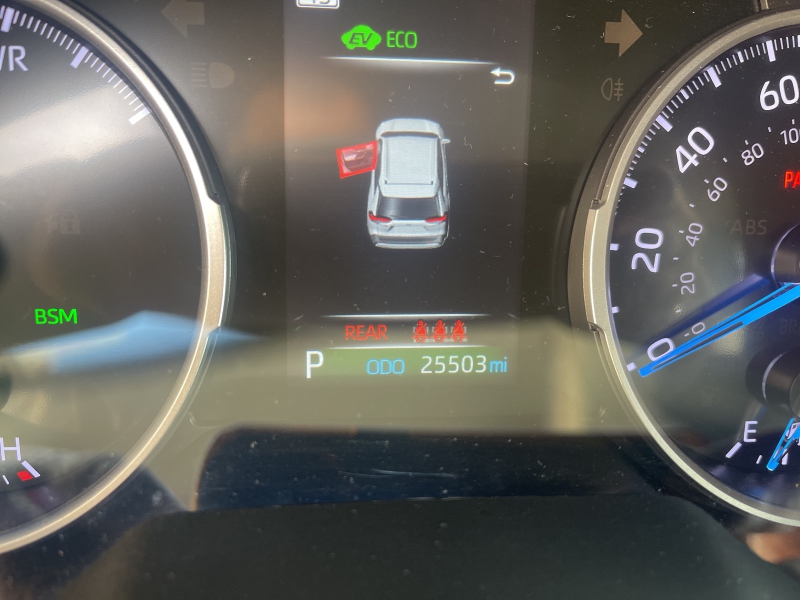 Thumbnail: 2022 Toyota RAV4 - 8