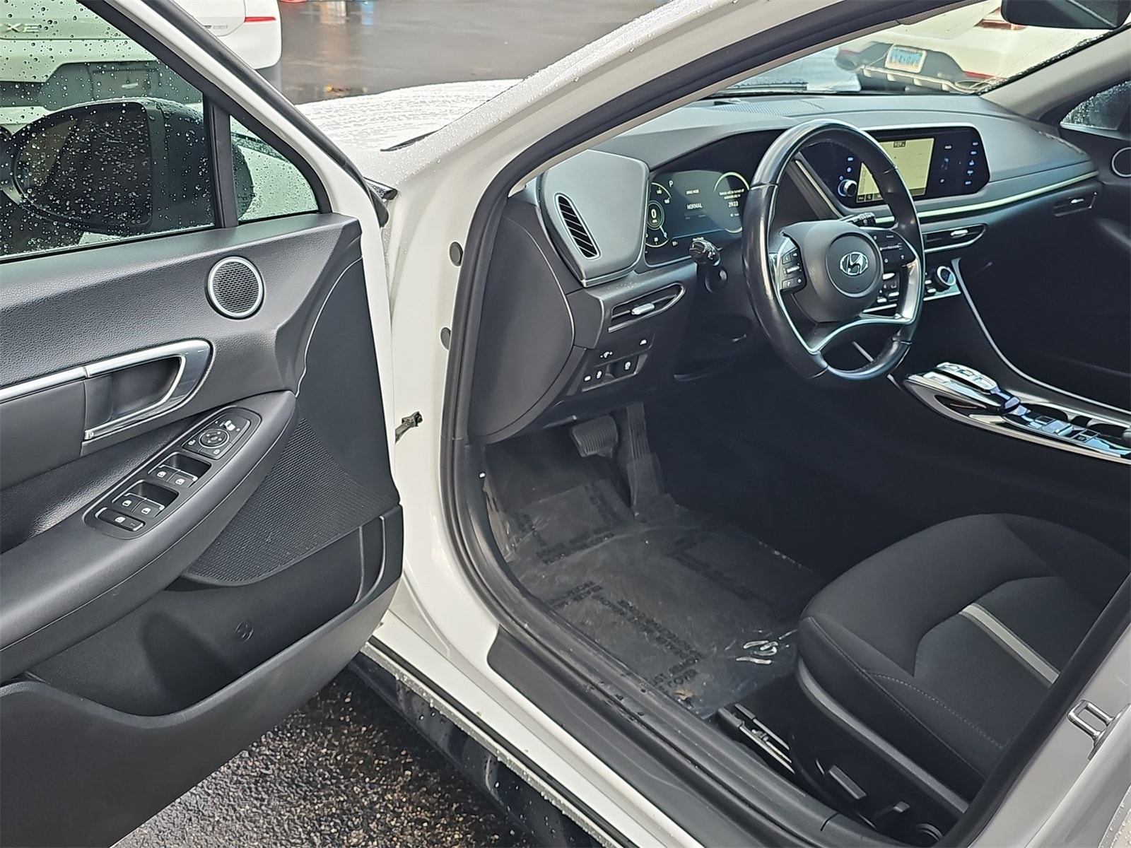 Thumbnail: 2023 Hyundai Sonata - 10