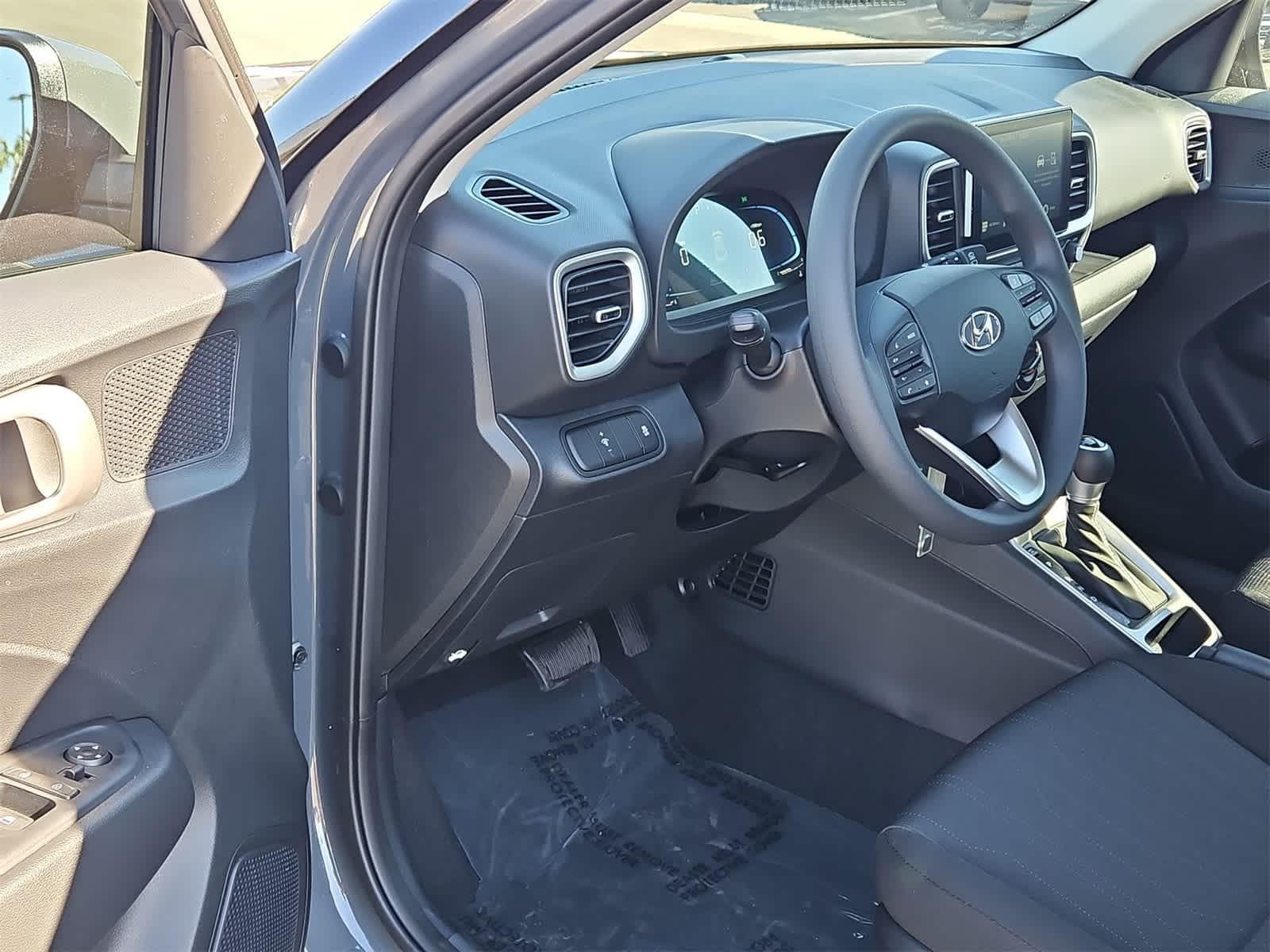 Thumbnail: 2026 Hyundai Venue - 10