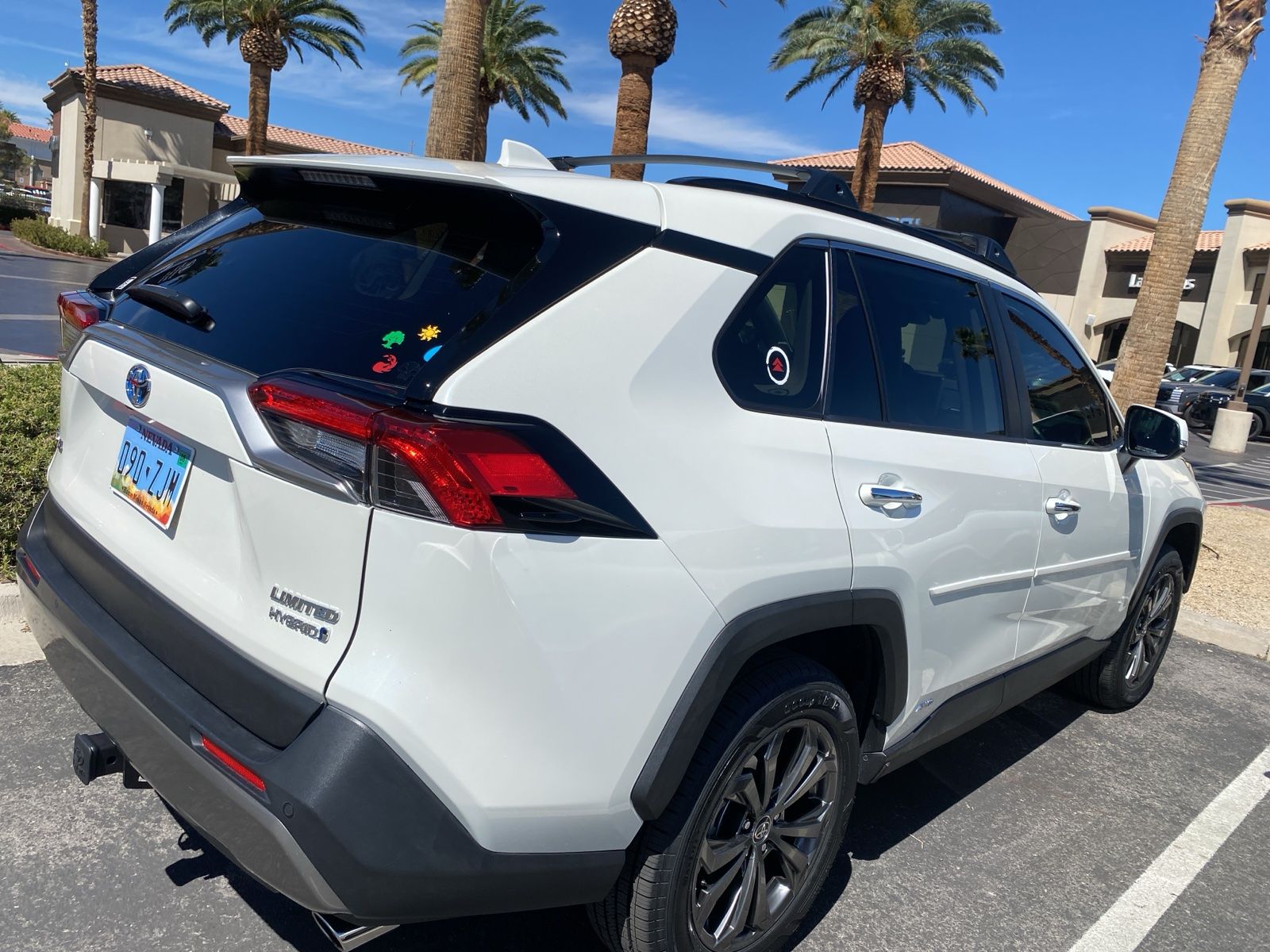 Thumbnail: 2022 Toyota RAV4 - 4