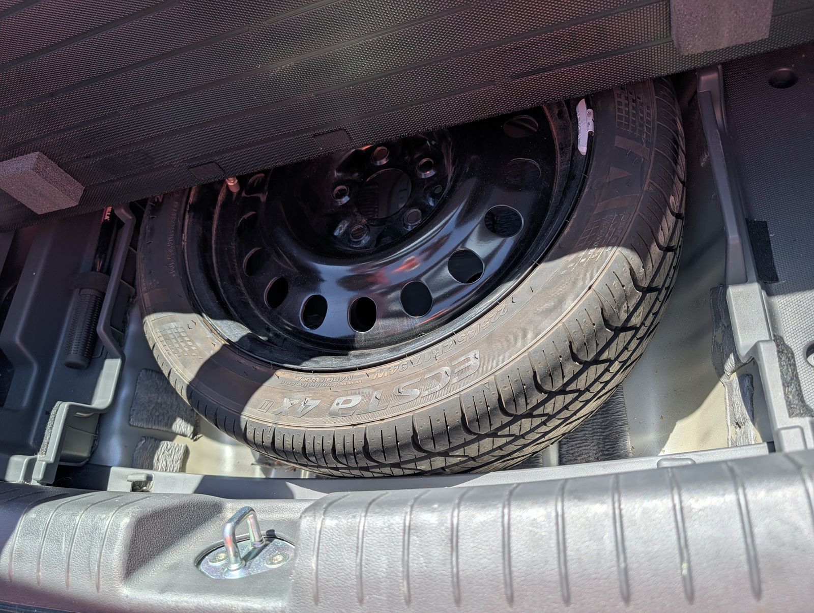 Thumbnail: 2020 Hyundai Ioniq - 3