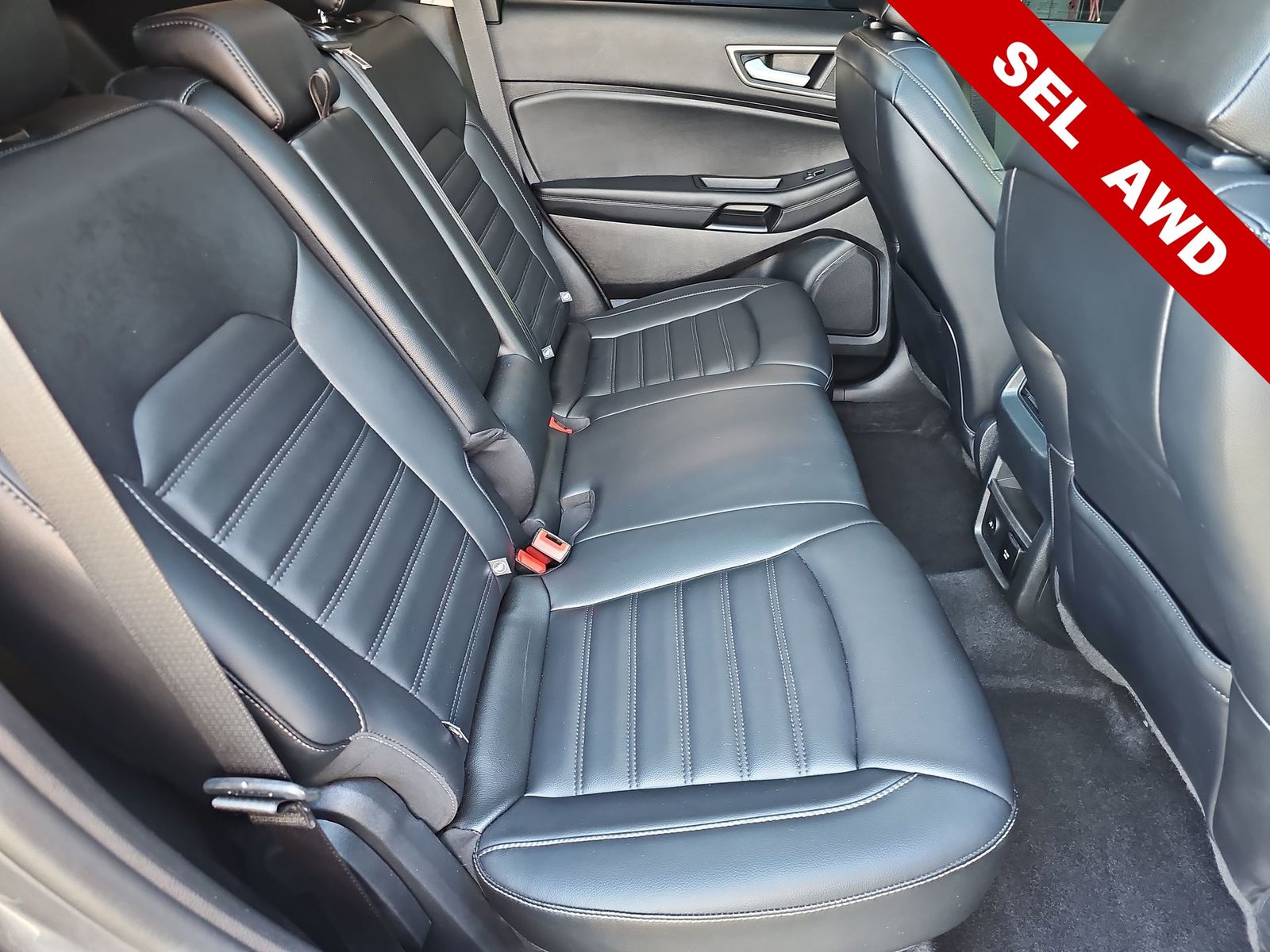 Thumbnail: 2024 Ford Edge - 17