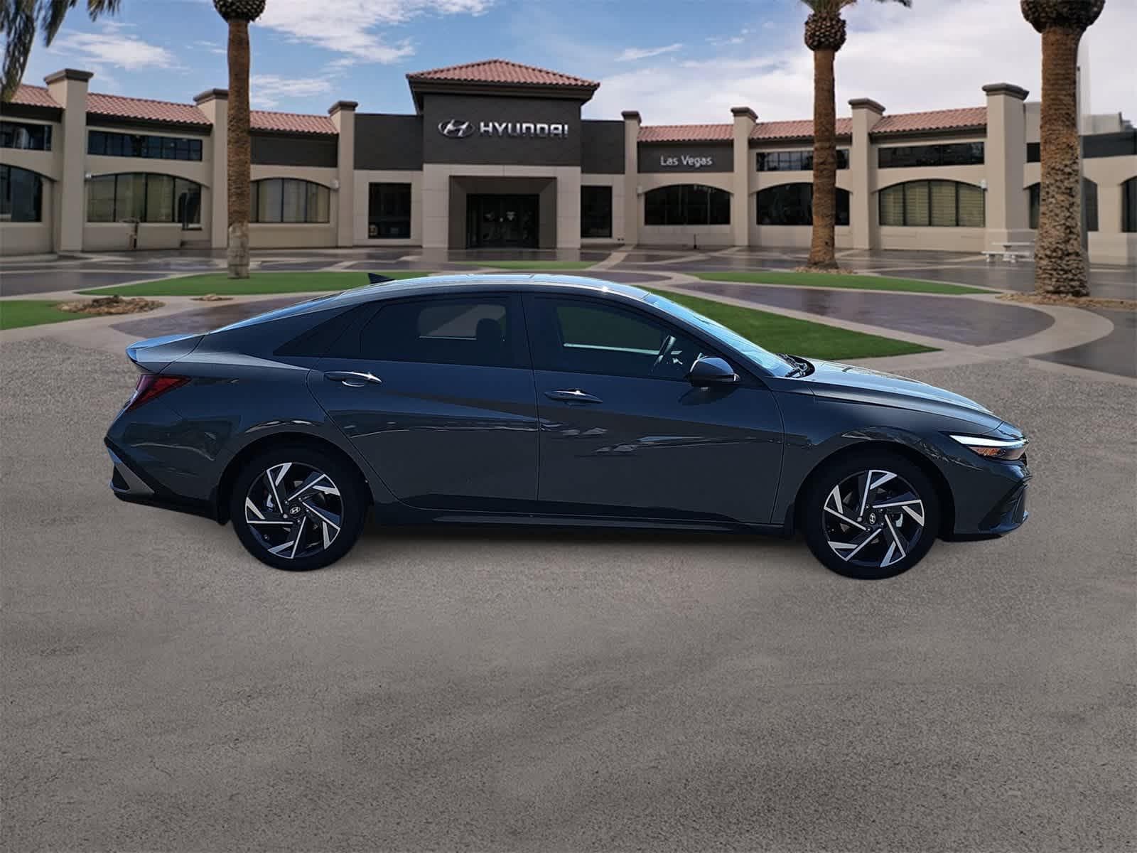 Thumbnail: 2025 Hyundai Elantra - 9