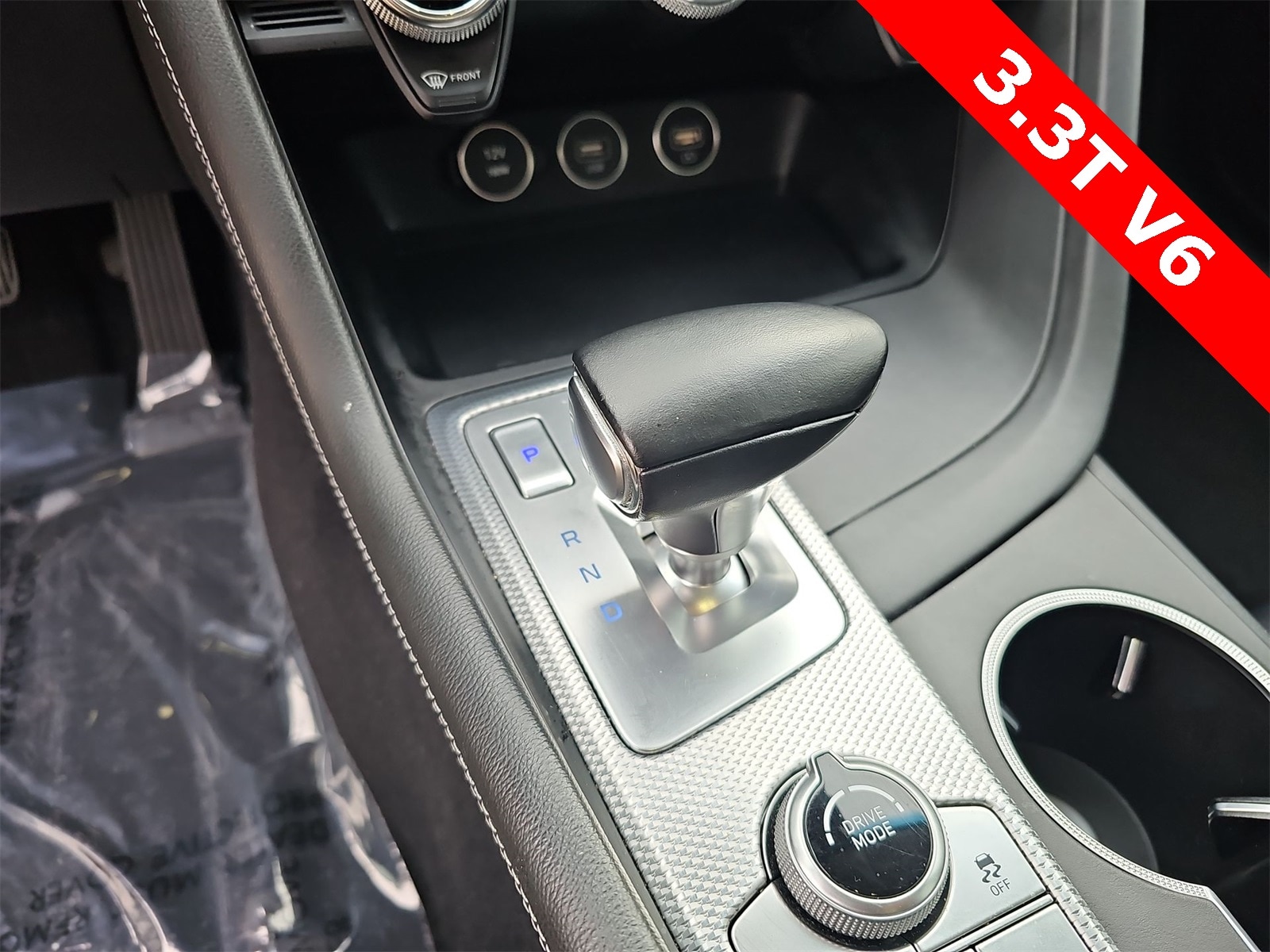 Thumbnail: 2022 Genesis G70 - 21