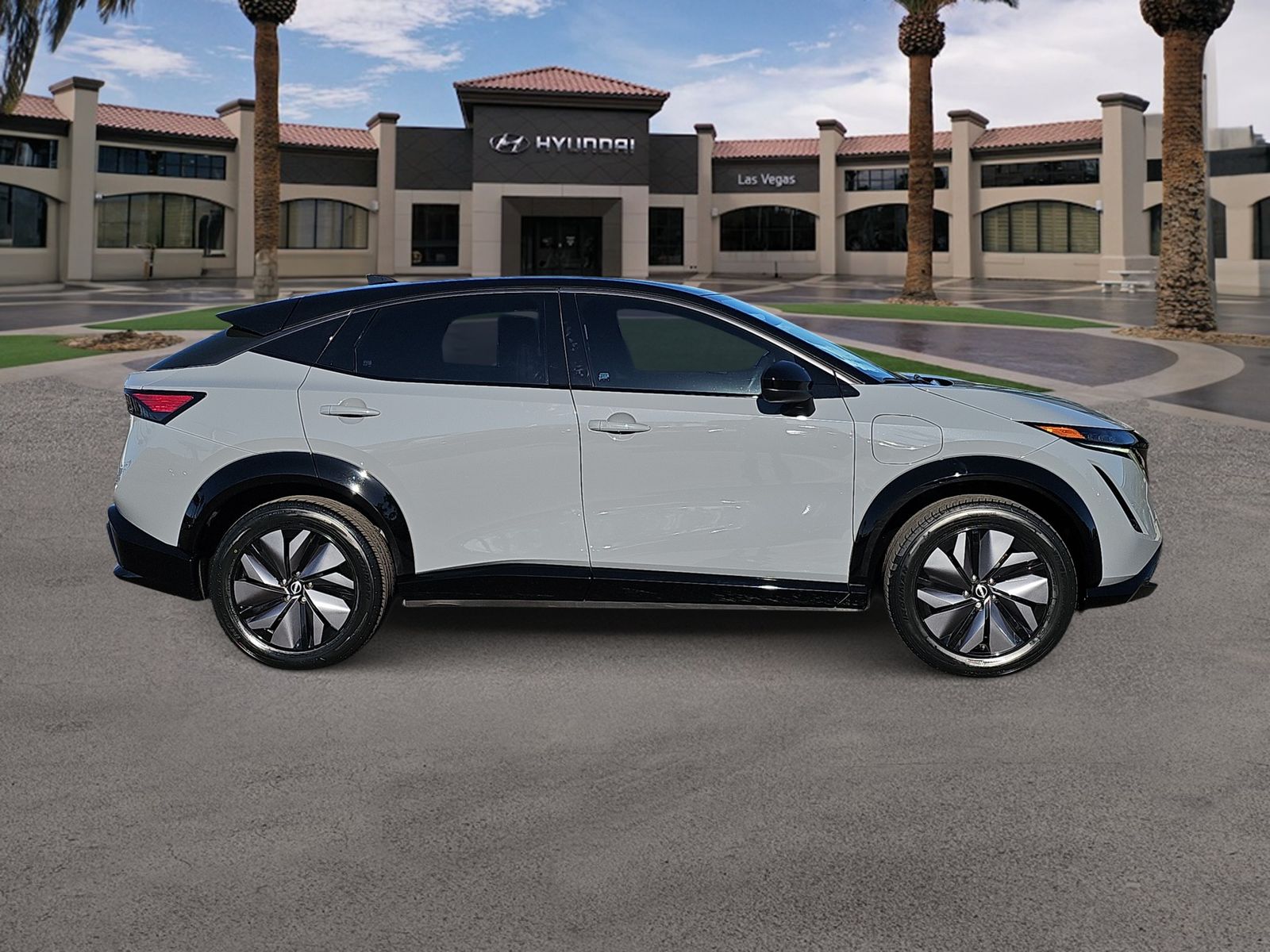 Thumbnail: 2023 Nissan Ariya - 9