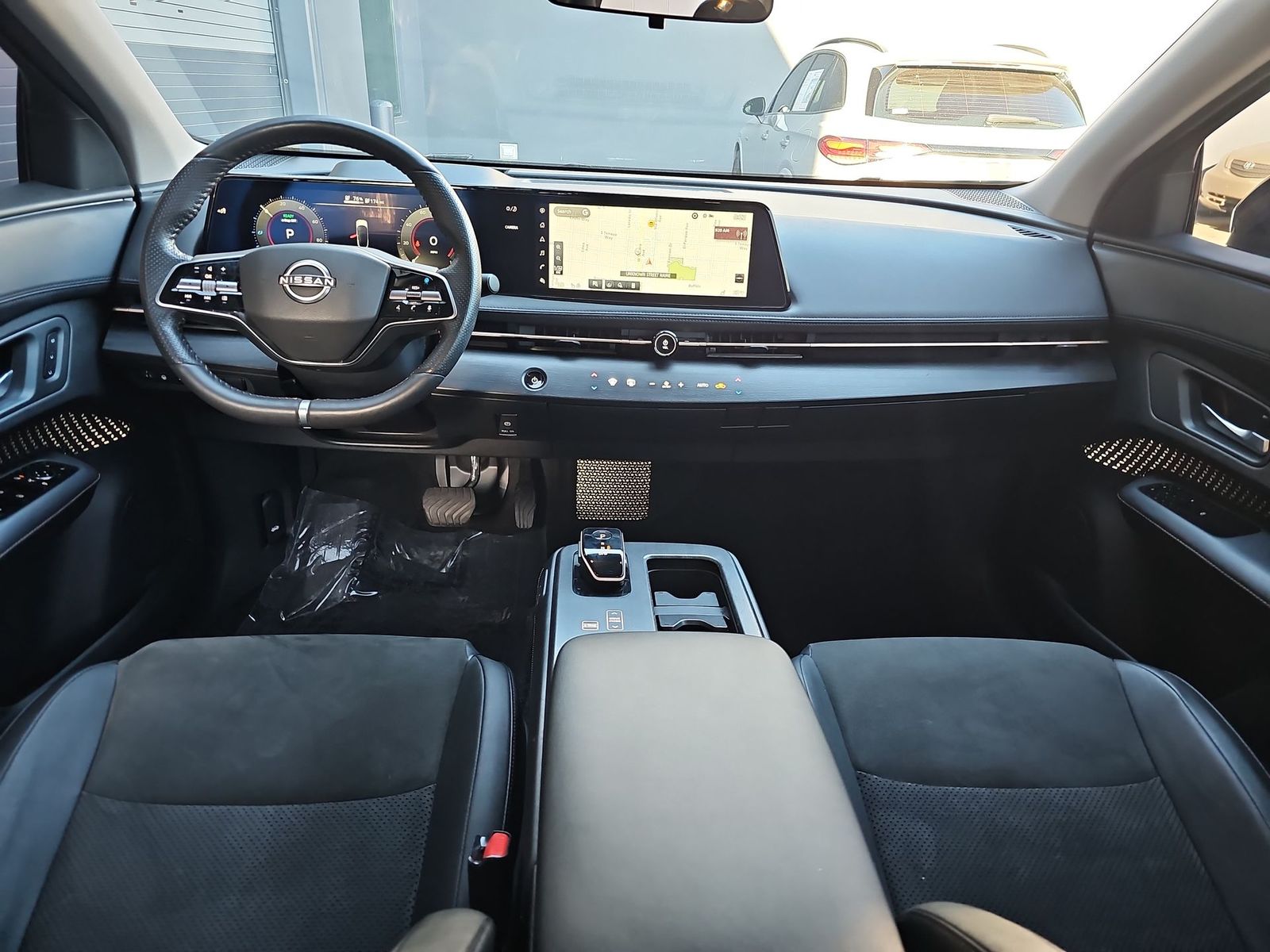 Thumbnail: 2023 Nissan Ariya - 14