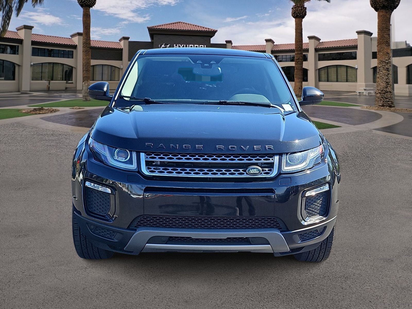 Thumbnail: 2018 Land Rover Range Rover Evoque - 3