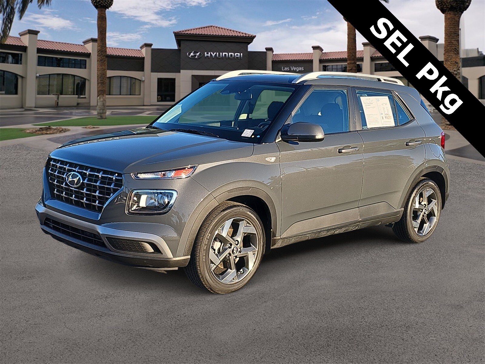 Thumbnail: 2024 Hyundai Venue - 4