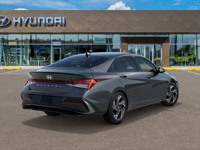 2025 Hyundai Elantra SEL Sport photo 4