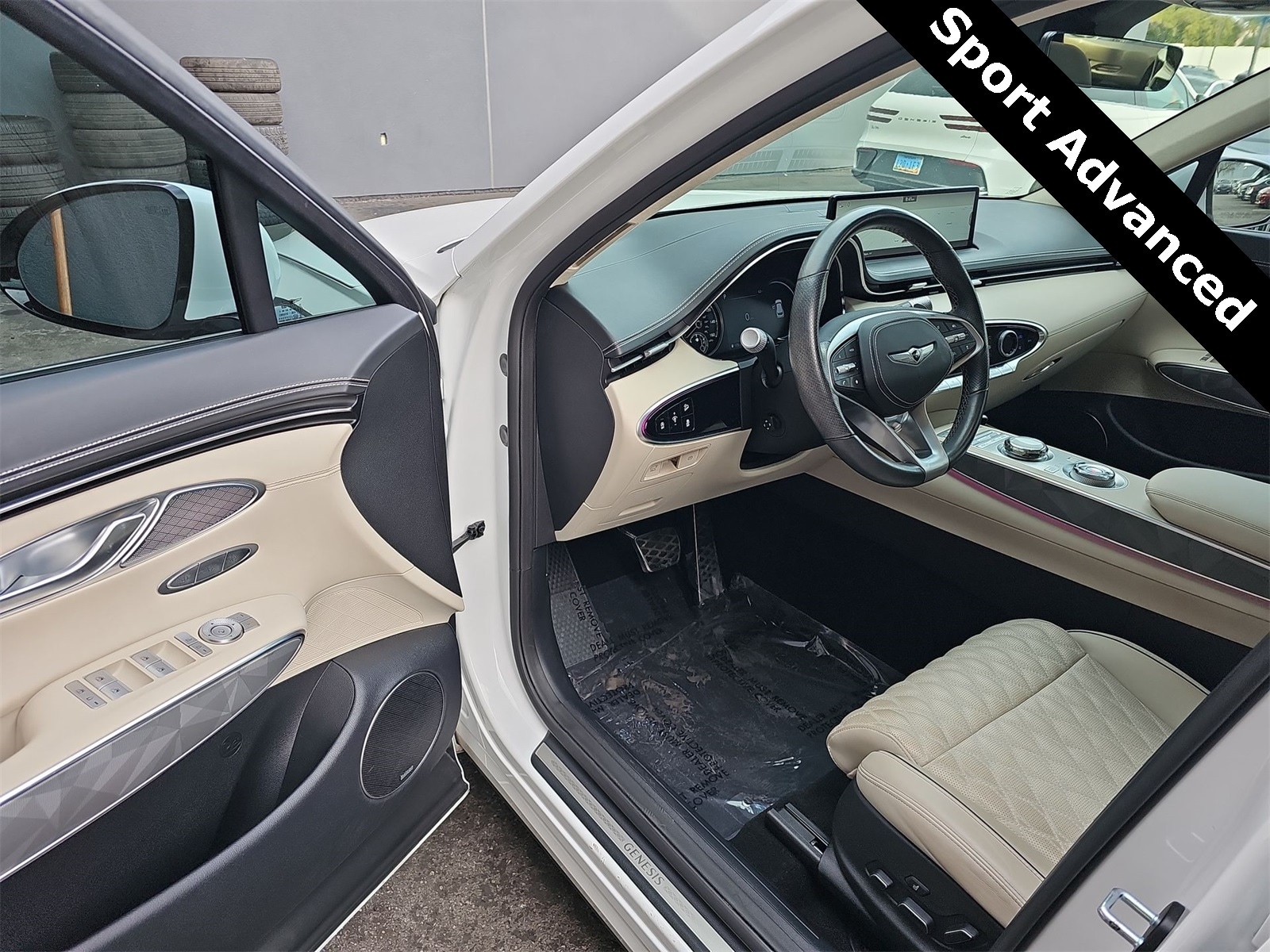 Thumbnail: 2023 Genesis GV70 - 10