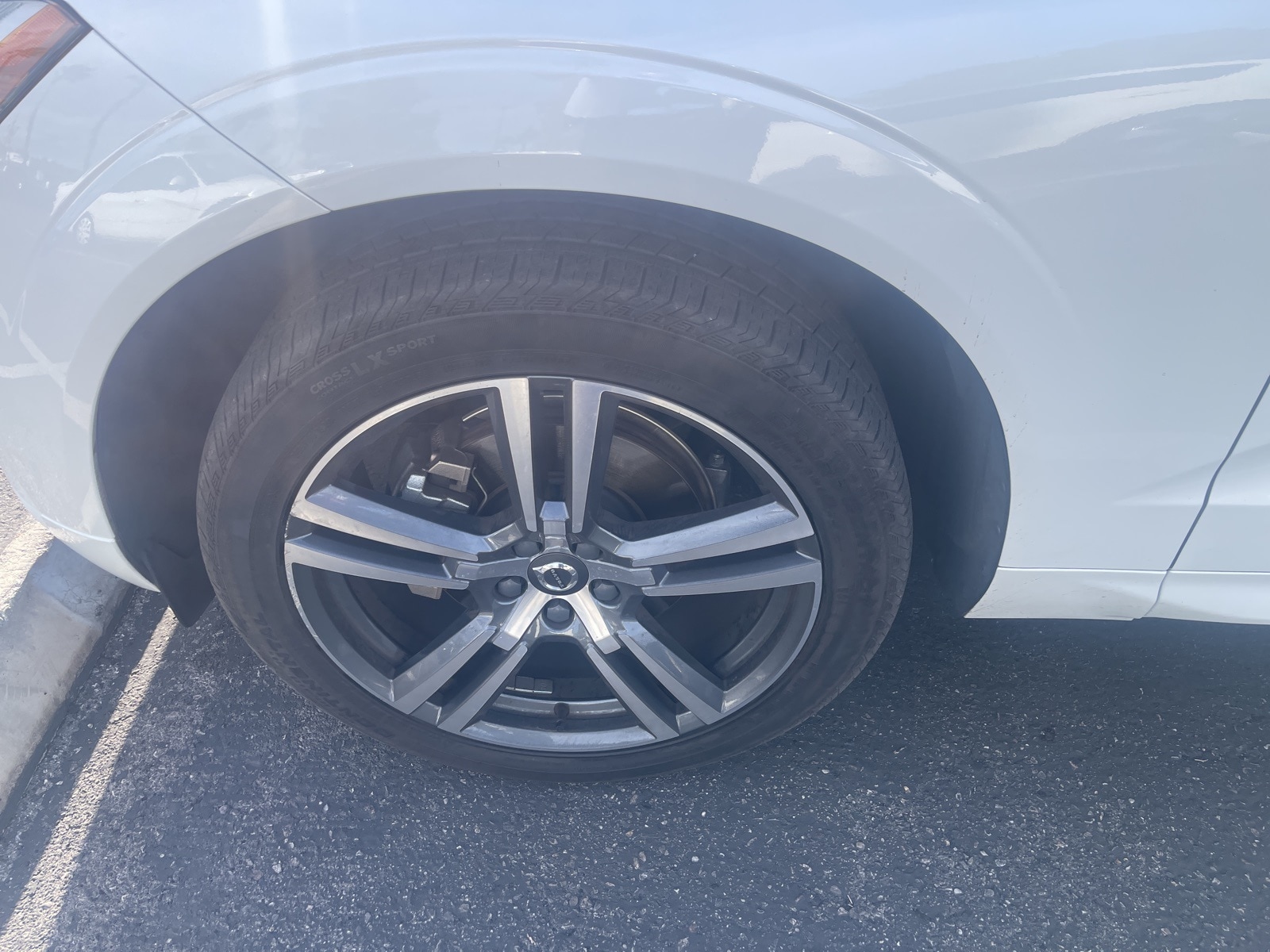 Thumbnail: 2021 Volvo XC60 - 8