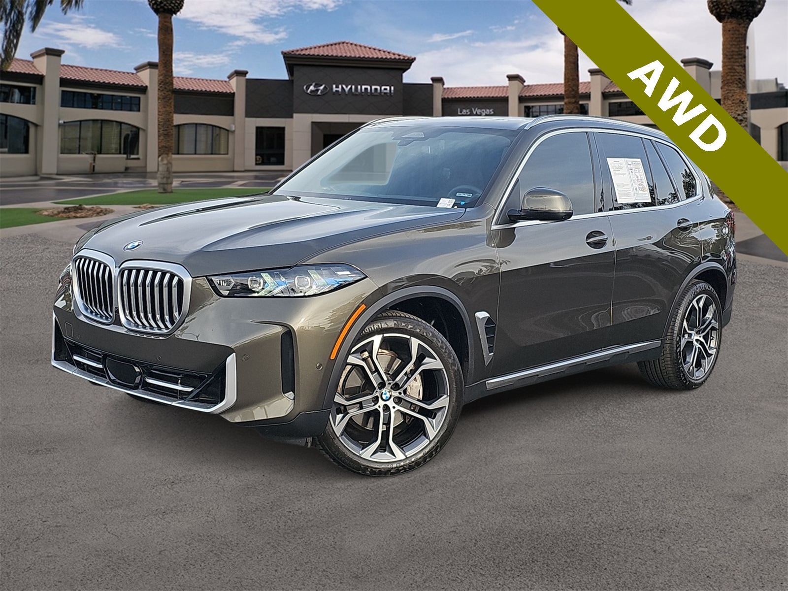 Thumbnail: 2025 BMW X5 - 1