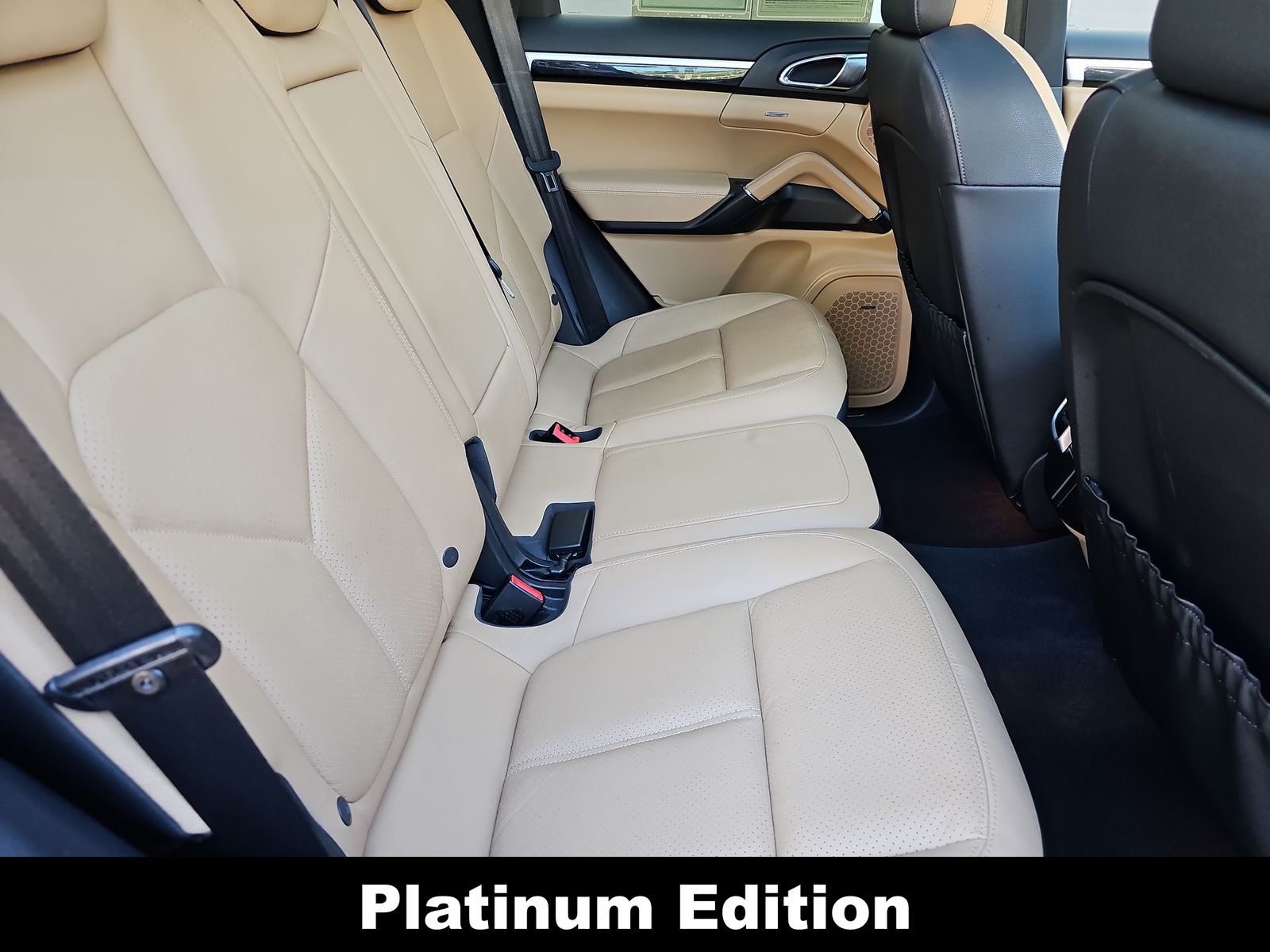 Thumbnail: 2014 Porsche Cayenne - 17